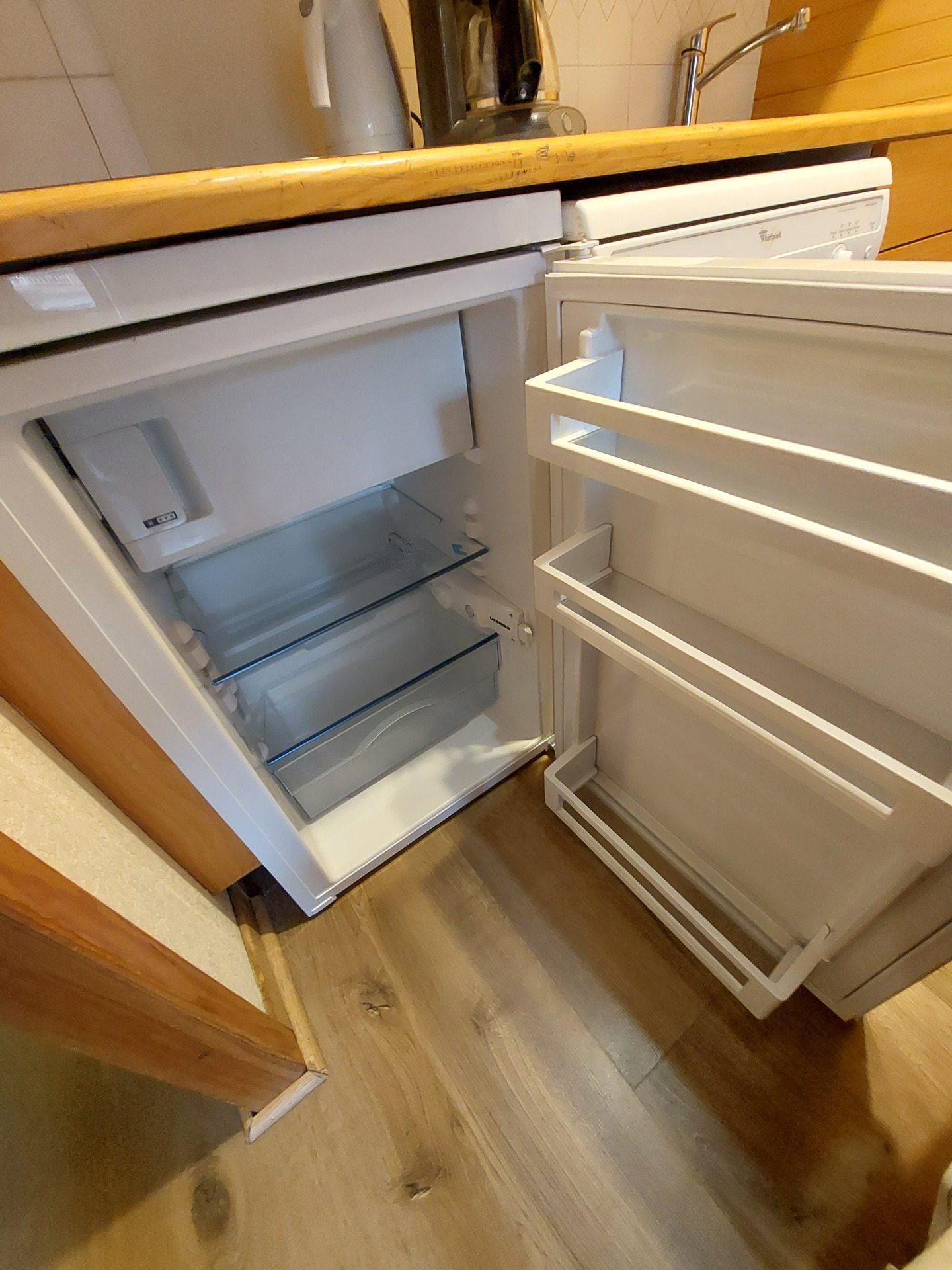 _lv_images__lot_0002340129_14_1458722