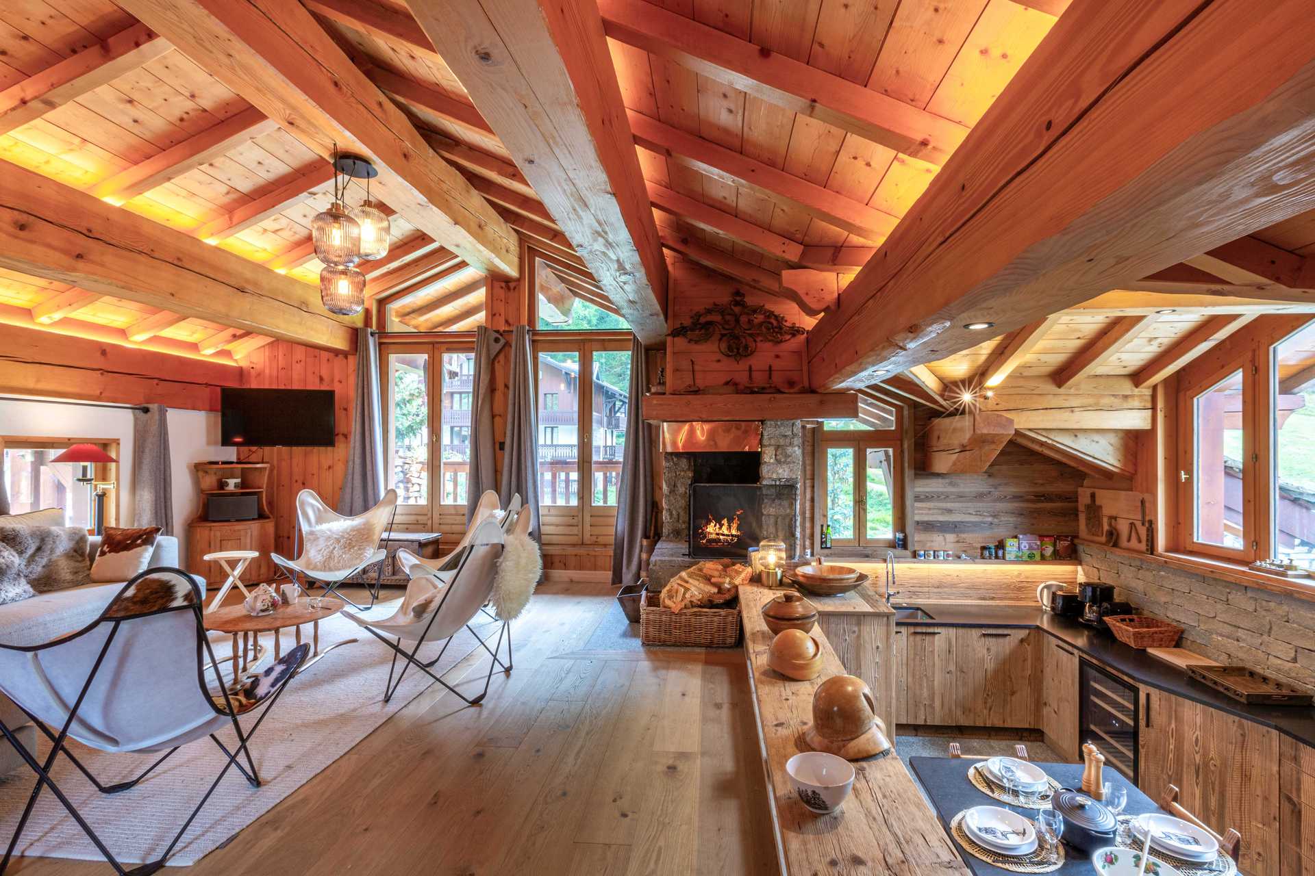 _lv_images__lot_0002340142_03_1454600