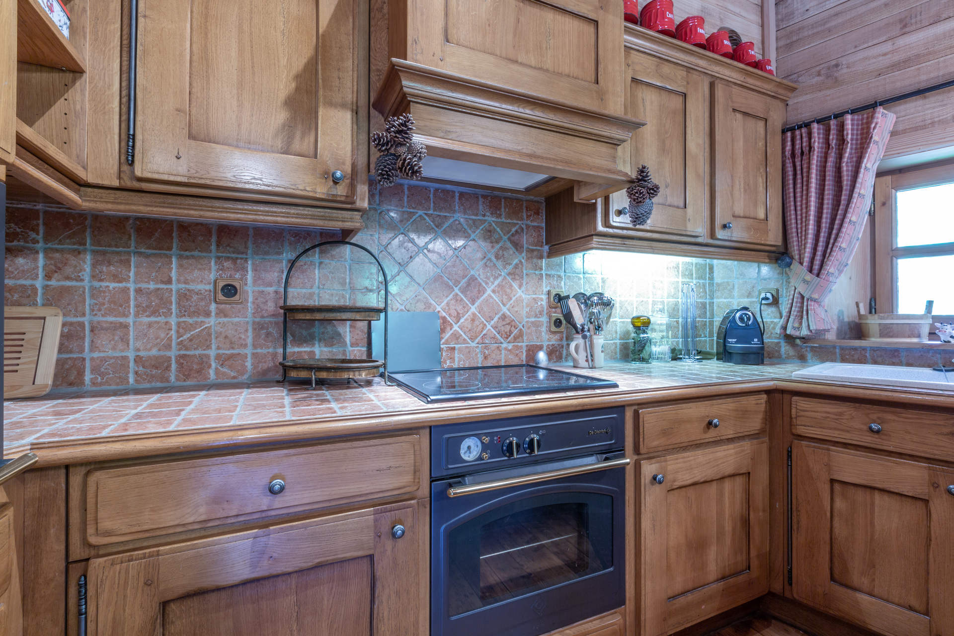 _lv_images__lot_0002340143_06_1454886