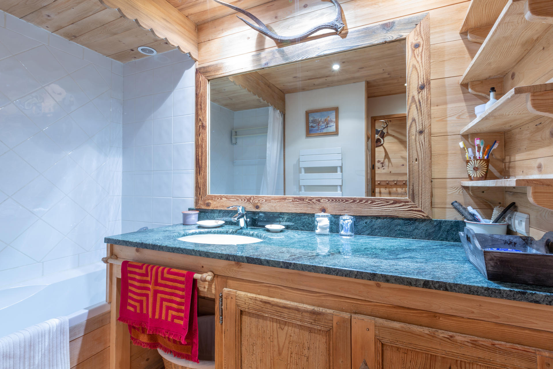 _lv_images__lot_0002340144_13_1454578