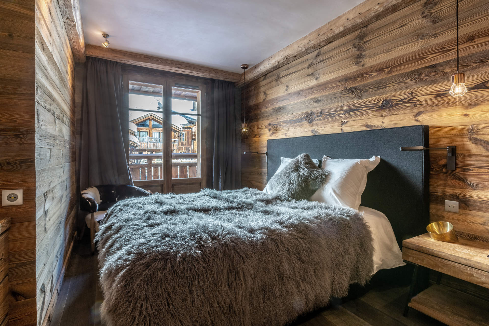 _lv_images__lot_0002340162_13_1454782