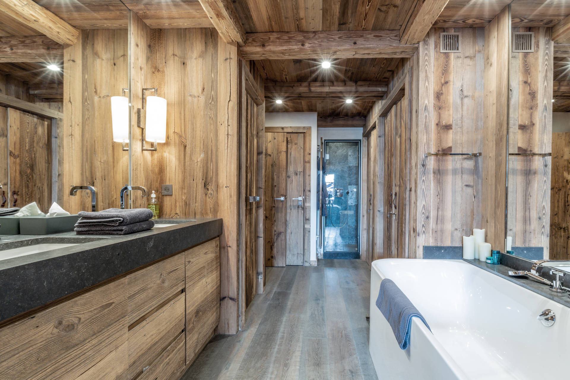 _lv_images__lot_0002340162_14_1454783