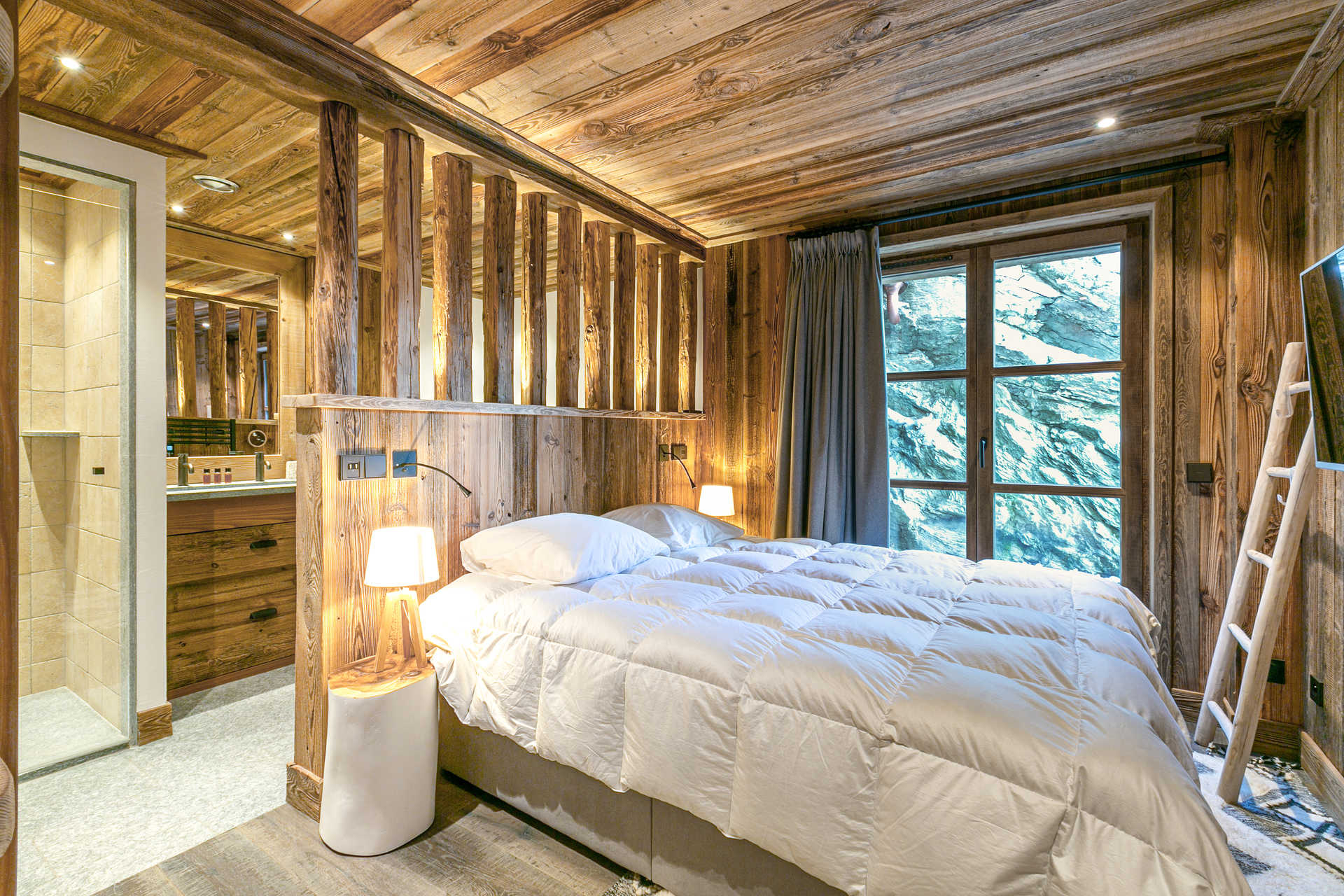 _lv_images__lot_0002340166_07_1454619