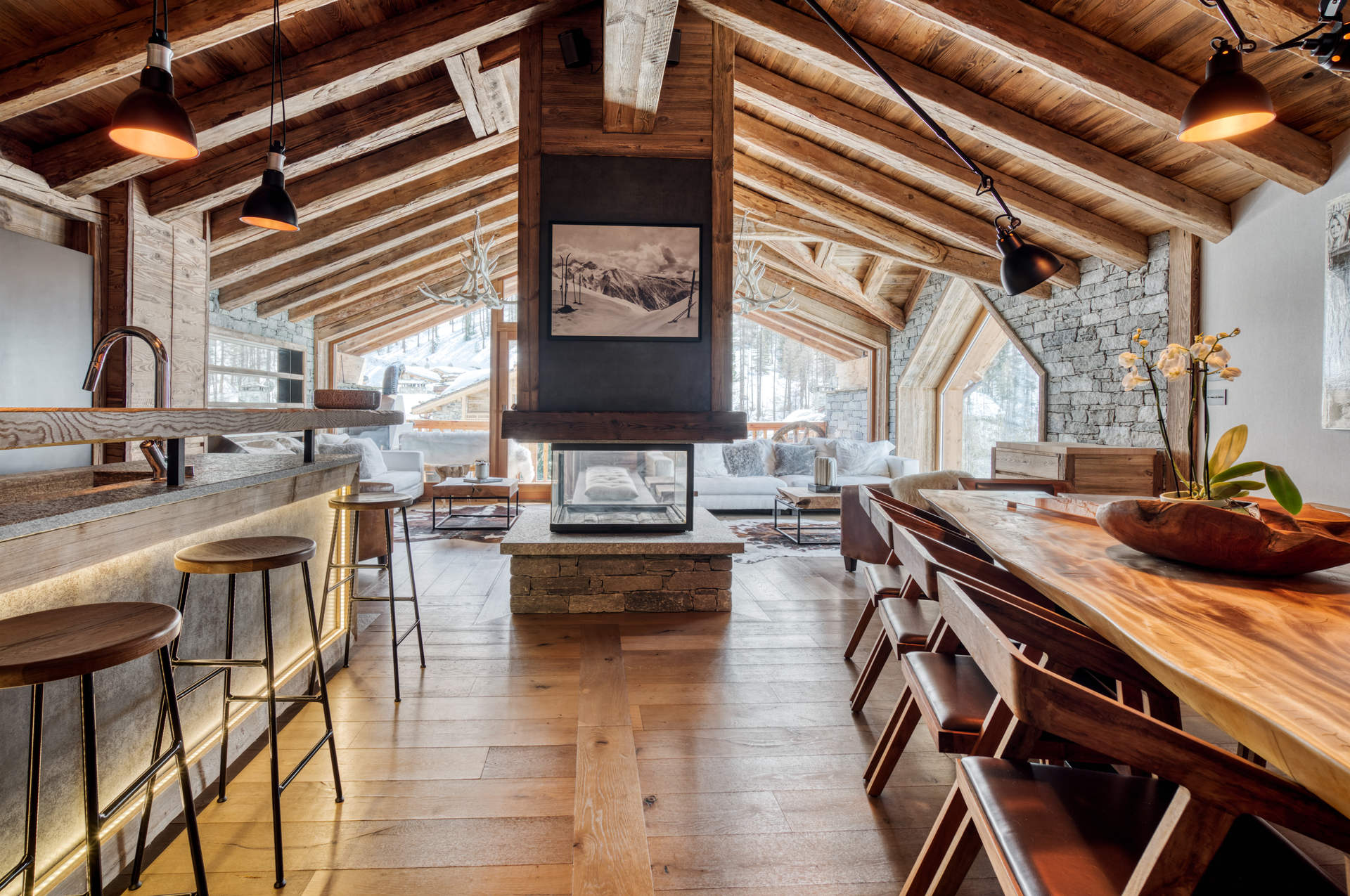 _lv_images__lot_0002340175_02_1454343