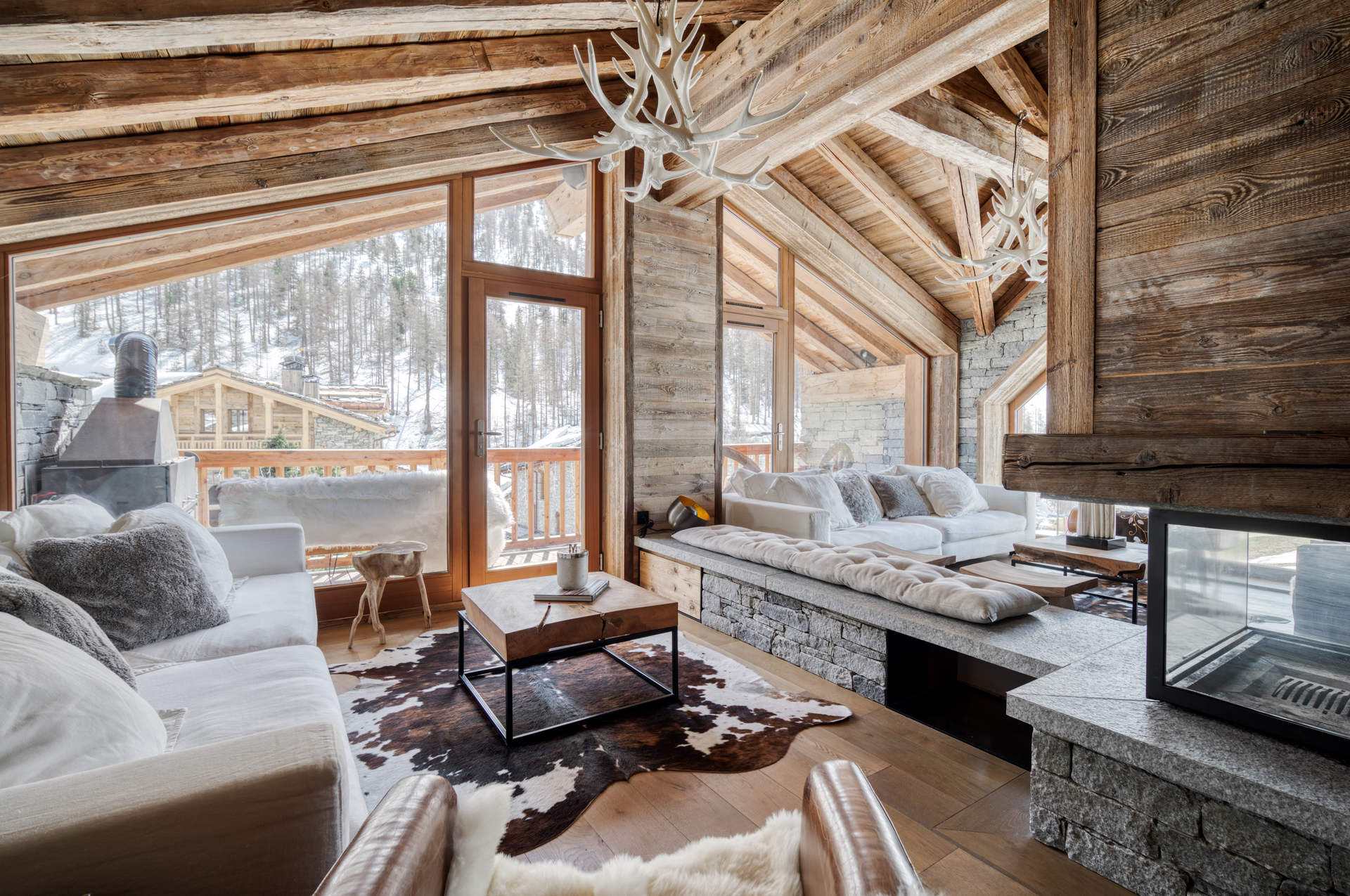 _lv_images__lot_0002340175_03_1454344