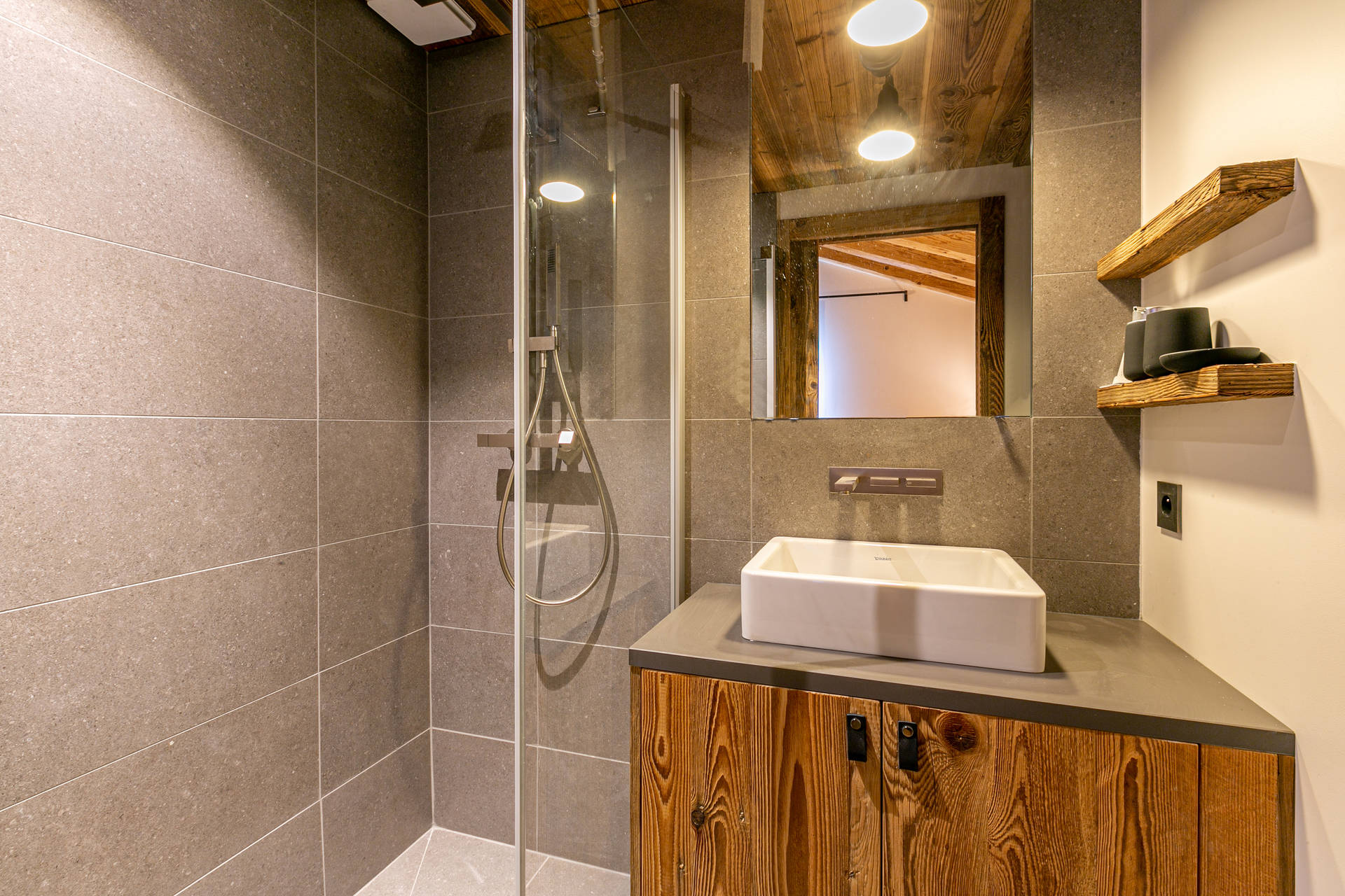 _lv_images__lot_0002340179_11_1454448