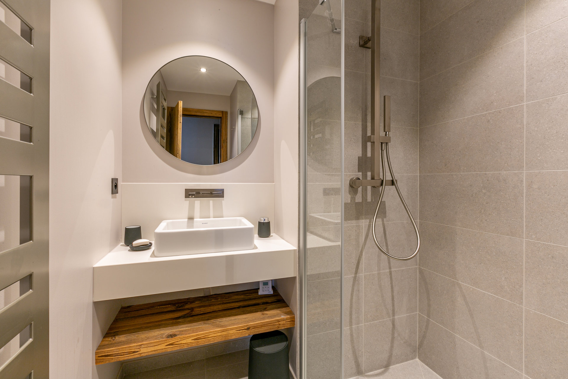 _lv_images__lot_0002340179_13_1454450