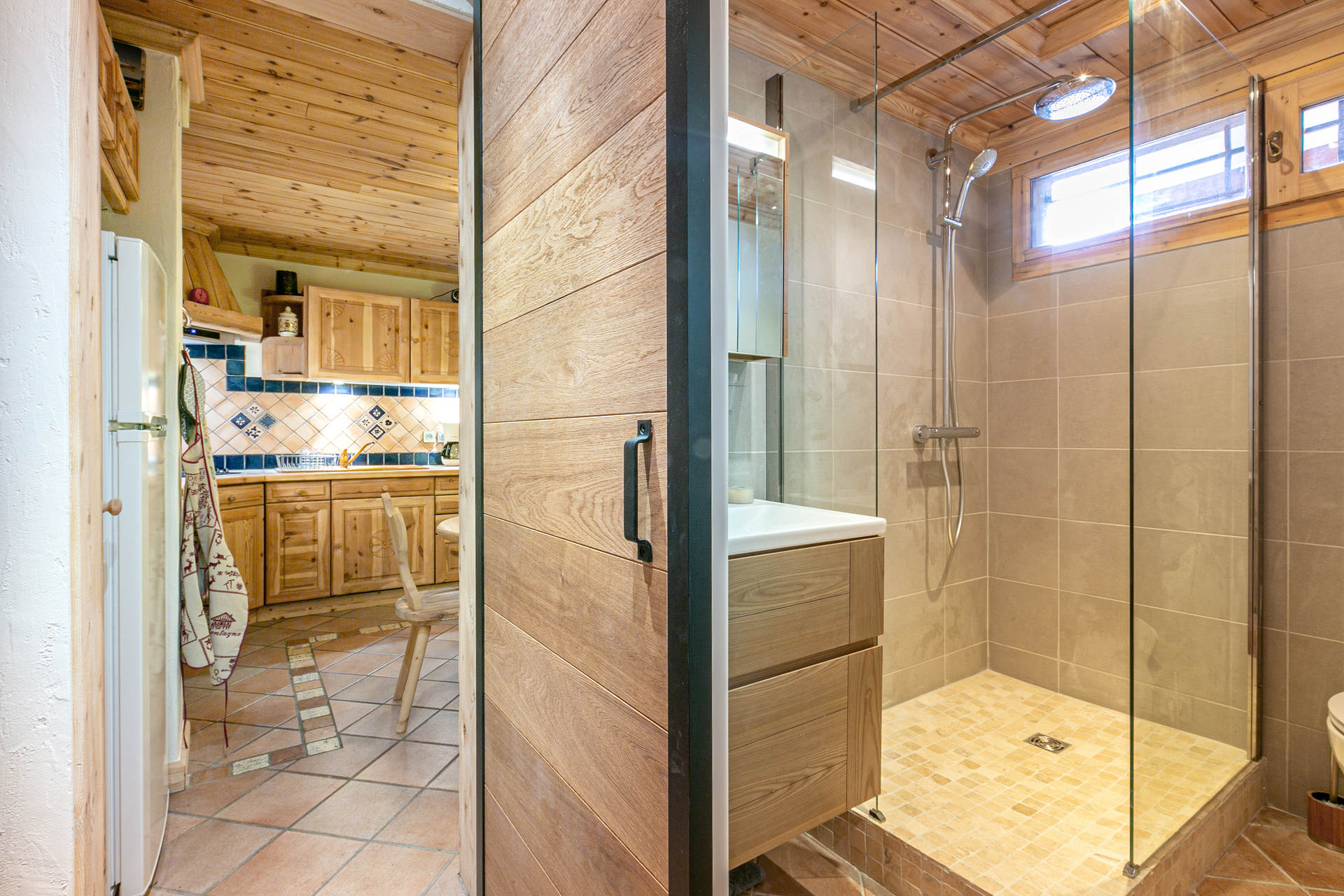 _lv_images__lot_0002340186_08_1455904