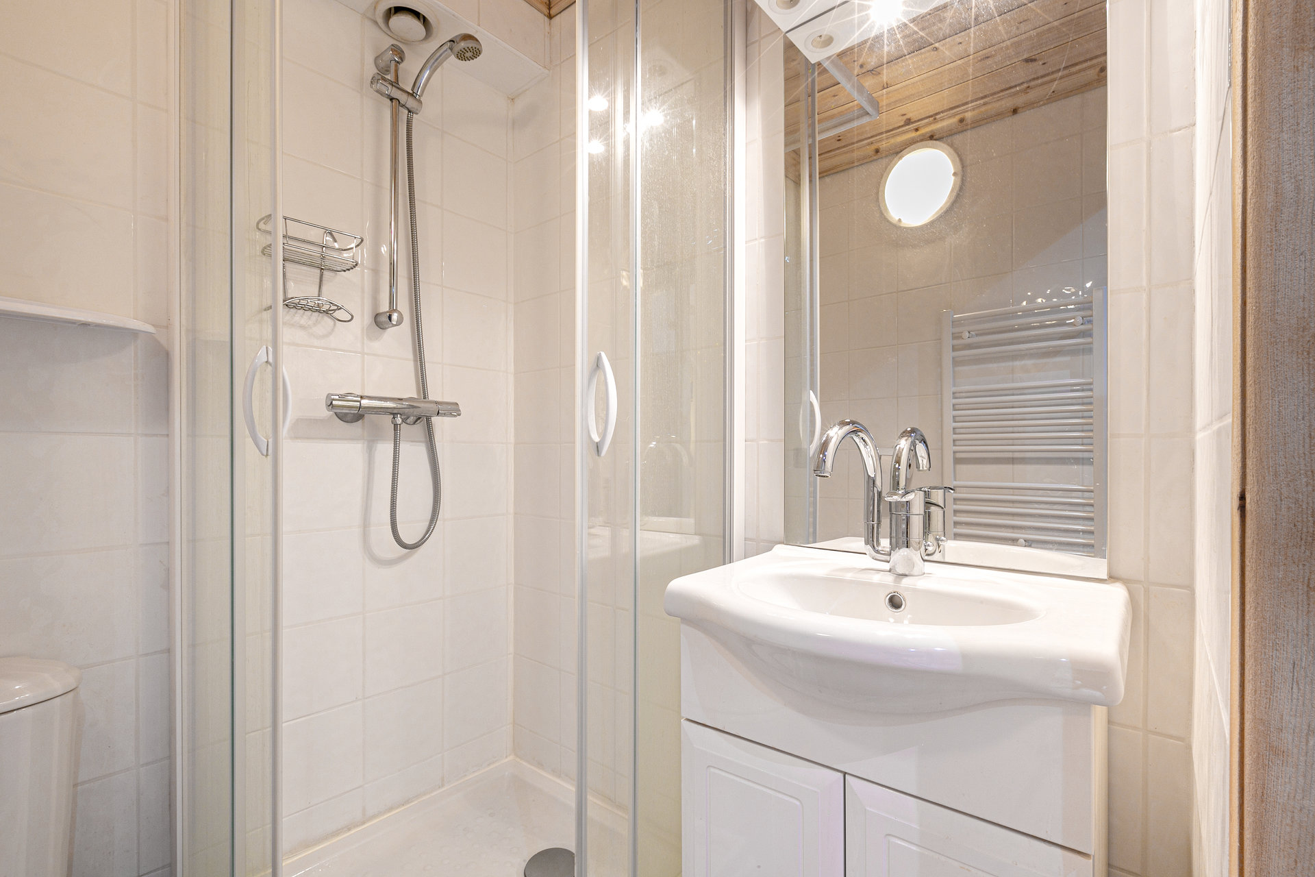 _lv_images__lot_0002340186_10_1455906