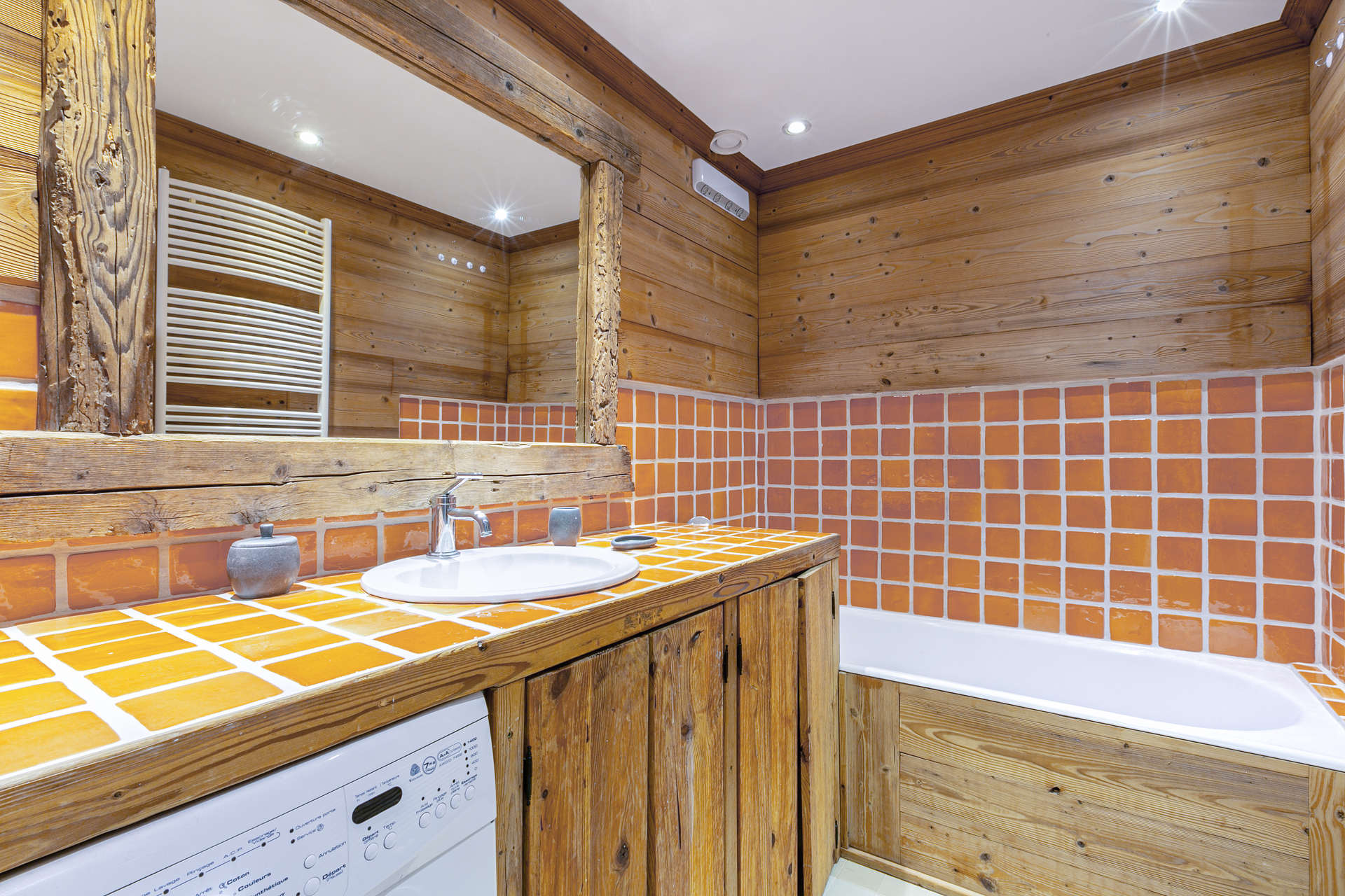 _lv_images__lot_0002340192_09_1457671