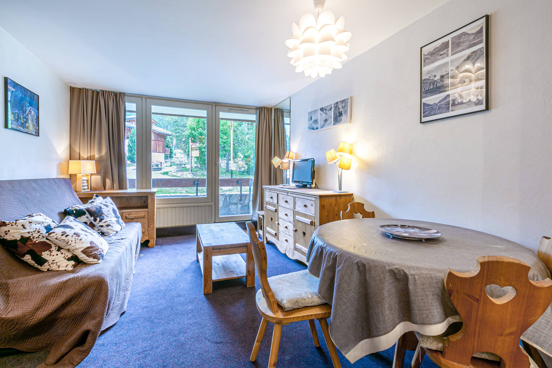 _lv_images__lot_0002340194_02_1457724