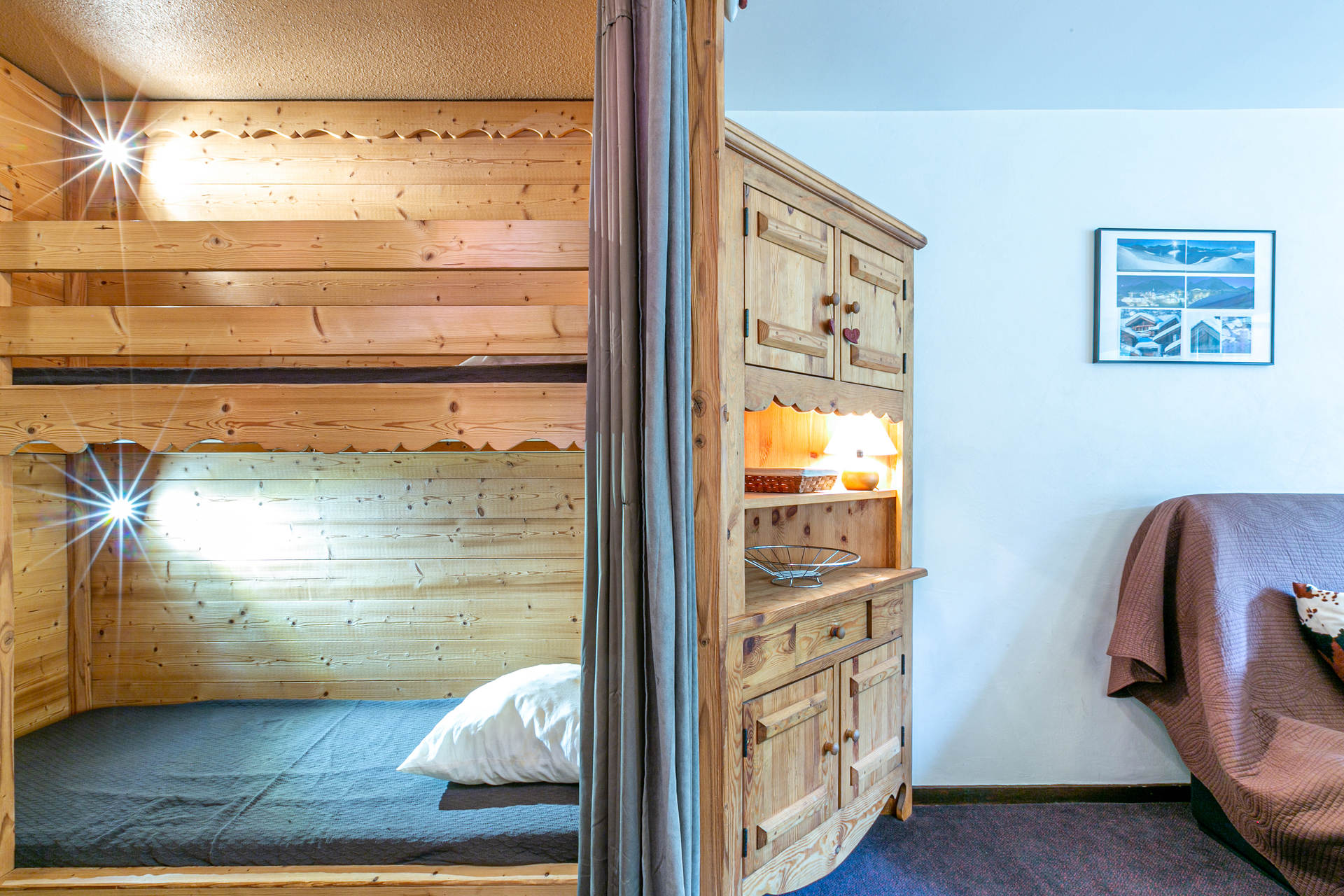 _lv_images__lot_0002340194_06_1457728