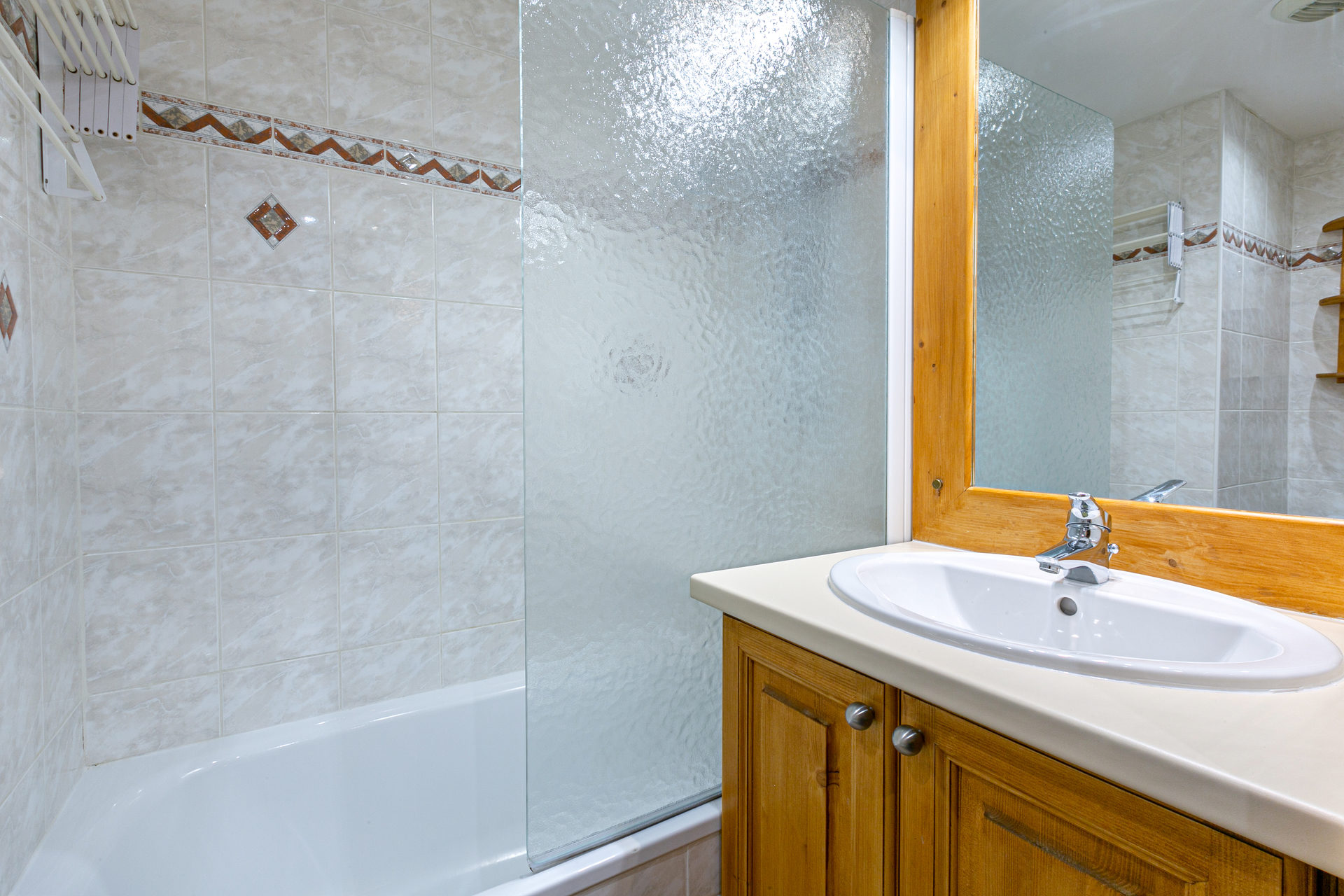 _lv_images__lot_0002340197_10_1458417