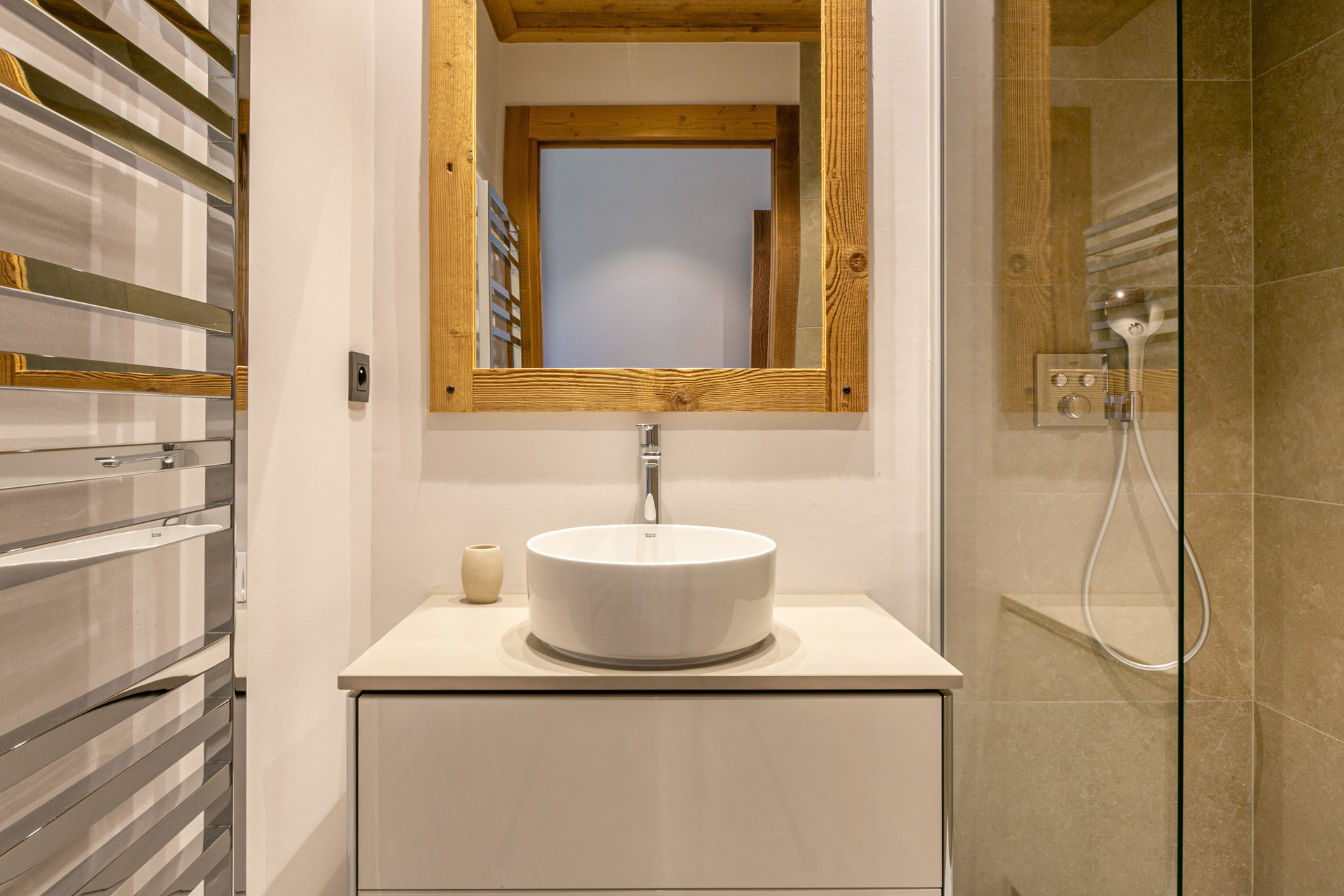 _lv_images__lot_0002340209_11_1455163