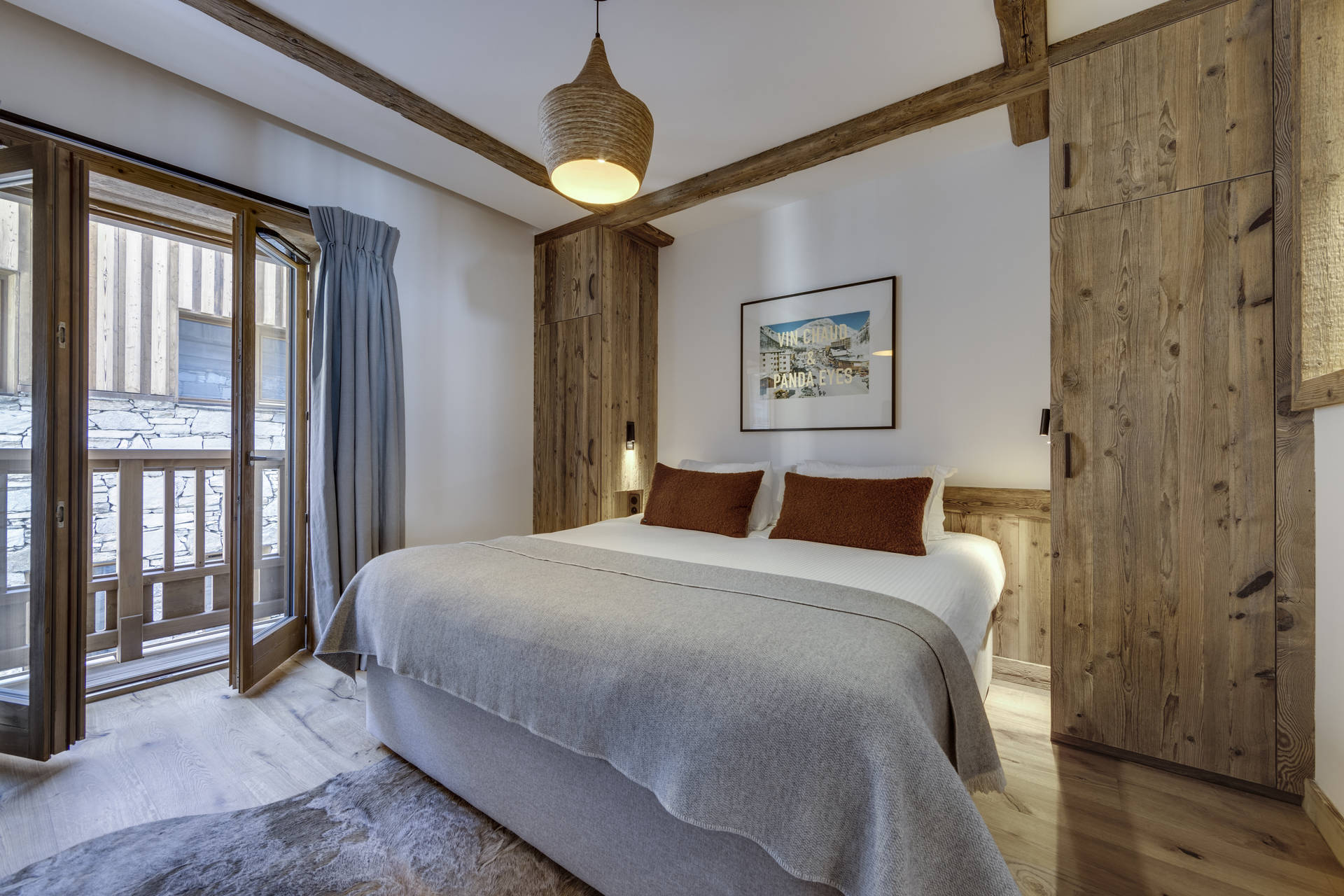 _lv_images__lot_0002340214_11_1457046