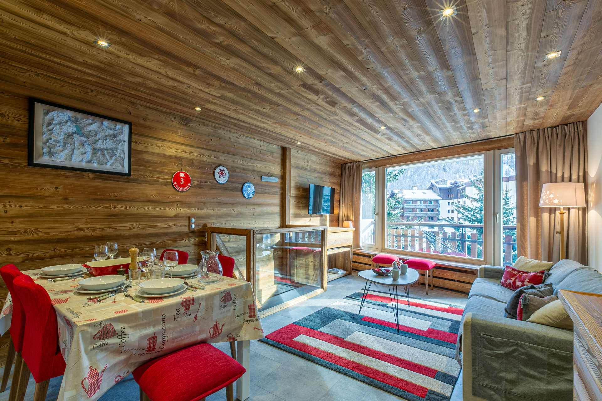 _lv_images__lot_0002340248_01_1455052