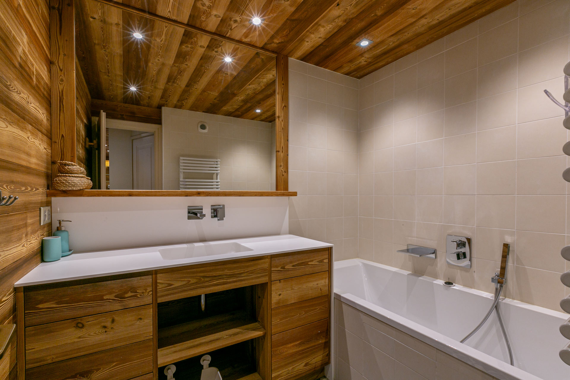 _lv_images__lot_0002340248_10_1455061