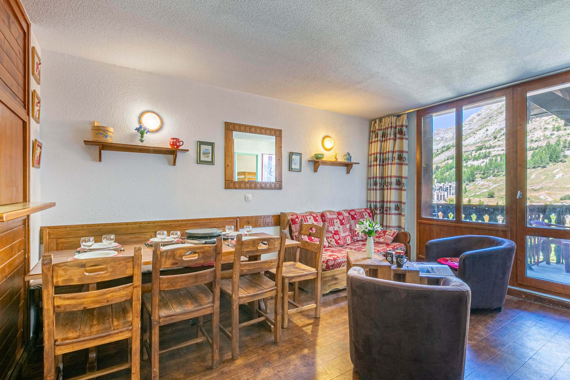 _lv_images__lot_0002340254_02_1457069