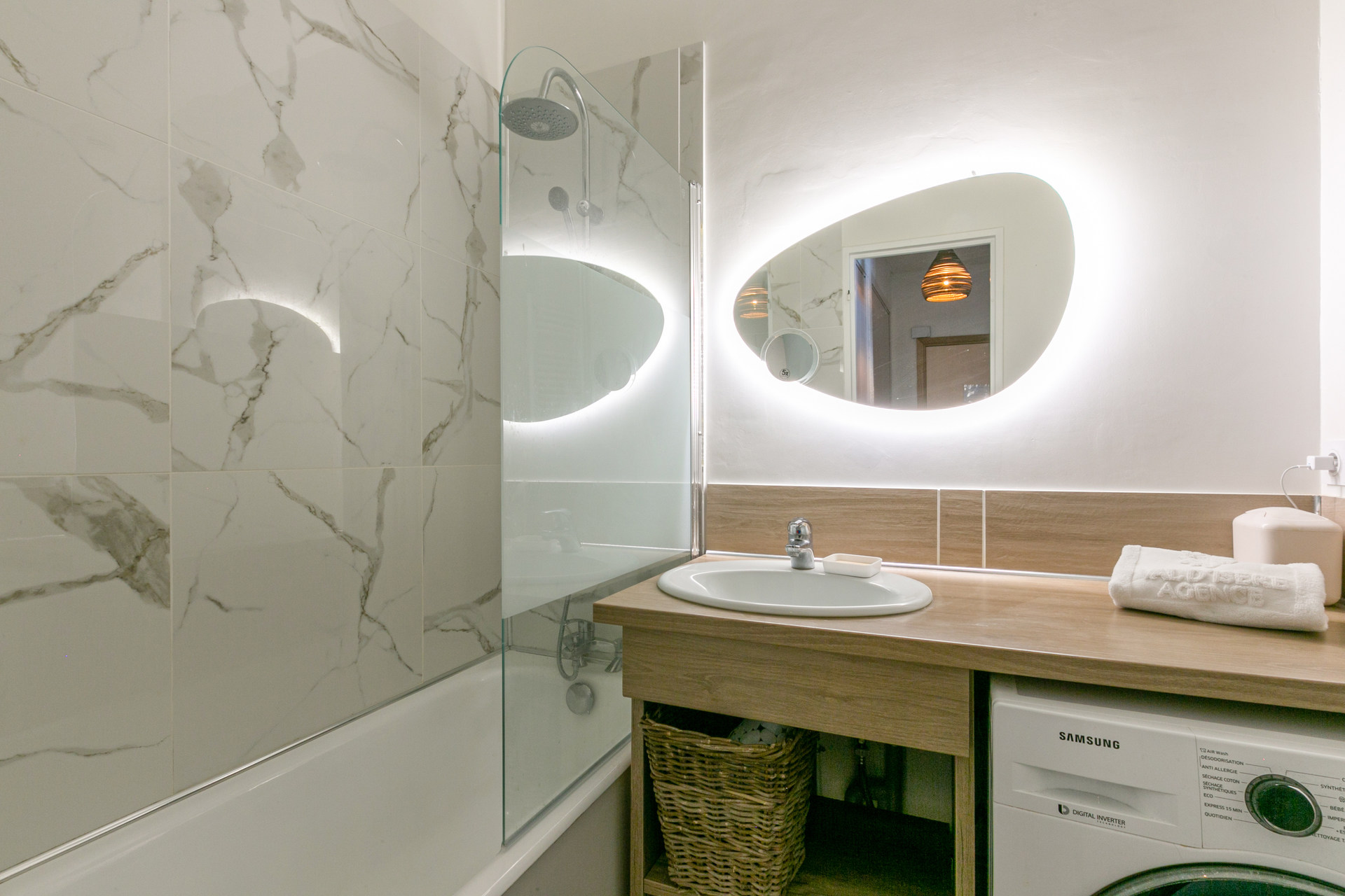 _lv_images__lot_0002340258_09_1455330