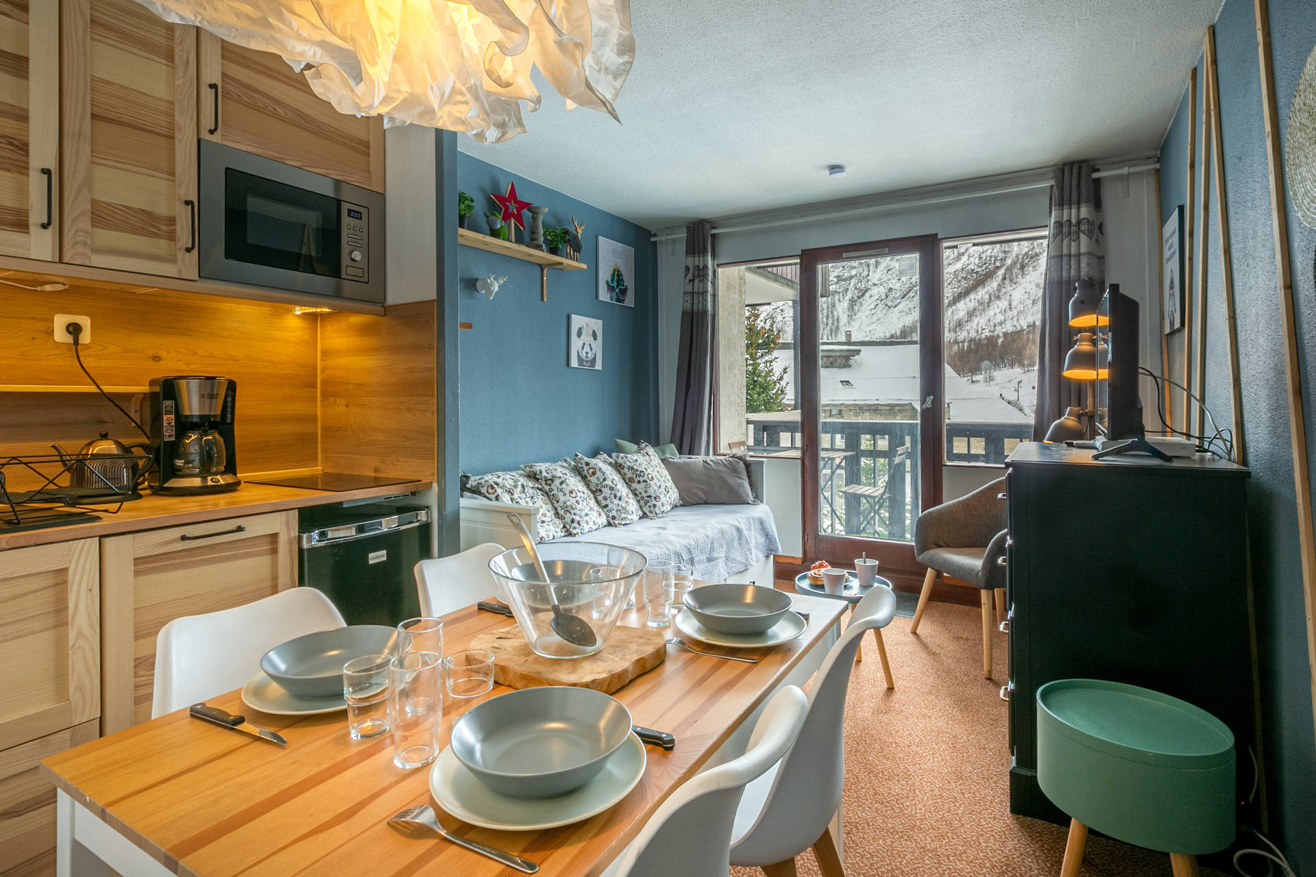 _lv_images__lot_0002340261_02_1457955