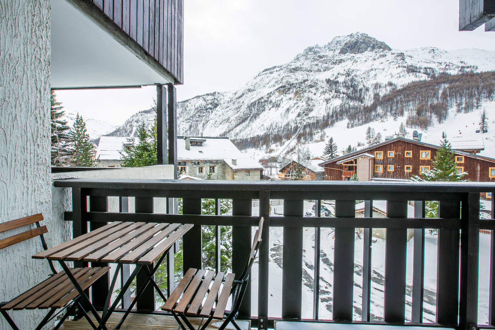 _lv_images__lot_0002340261_09_1457962