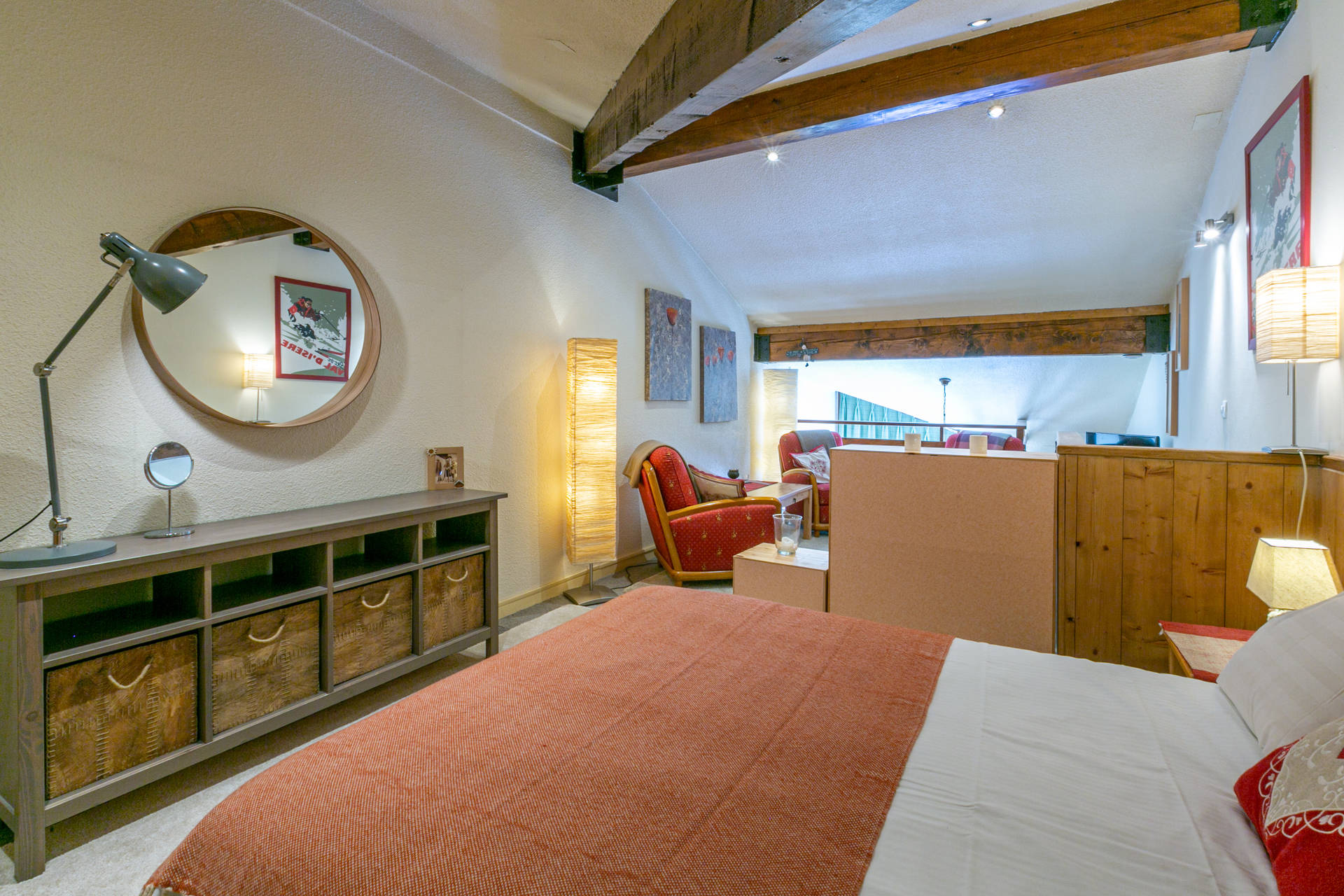 _lv_images__lot_0002340265_10_1455860