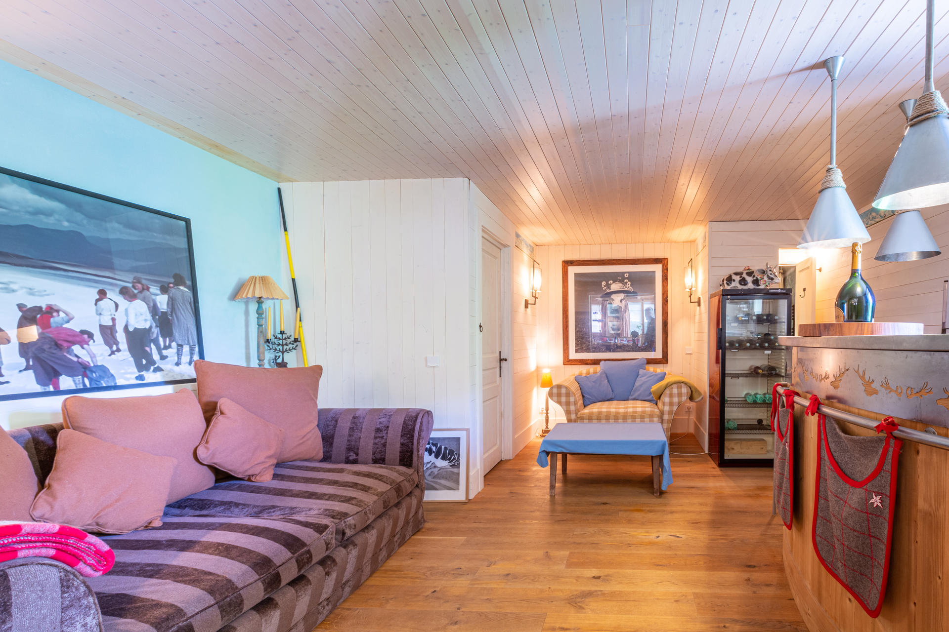 _lv_images__lot_0002340270_05_1454917