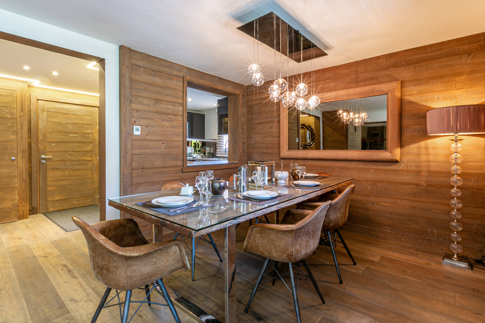 _lv_images__lot_0002340274_06_1457226