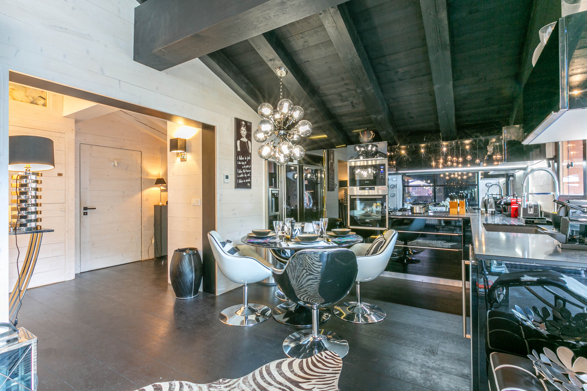 _lv_images__lot_0002340275_05_1455510