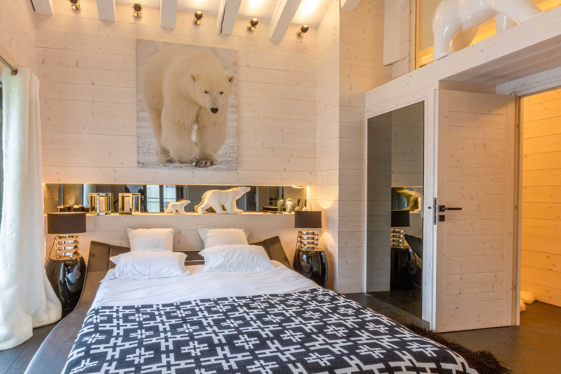 _lv_images__lot_0002340275_07_1455512