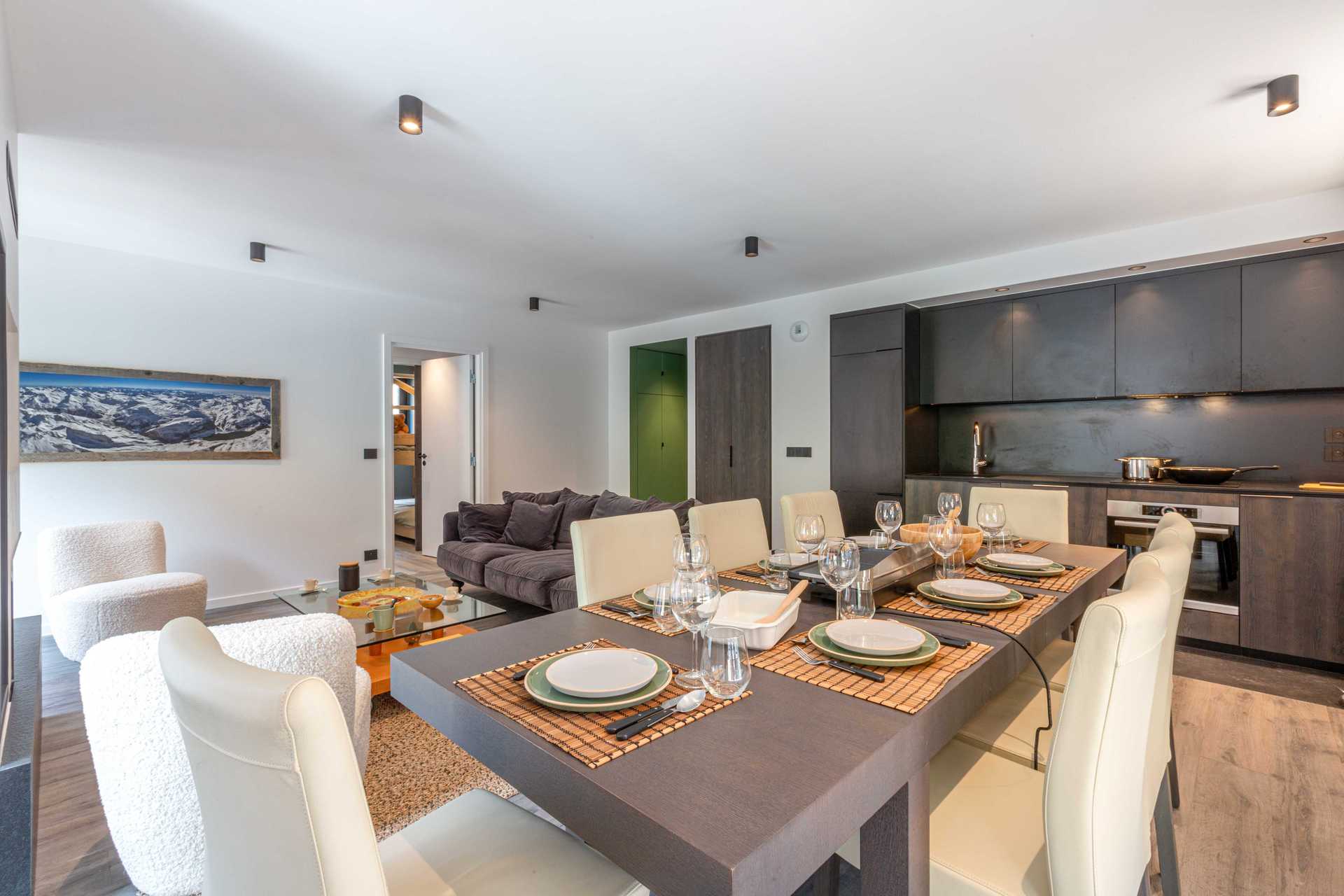 _lv_images__lot_0002340278_05_1456658