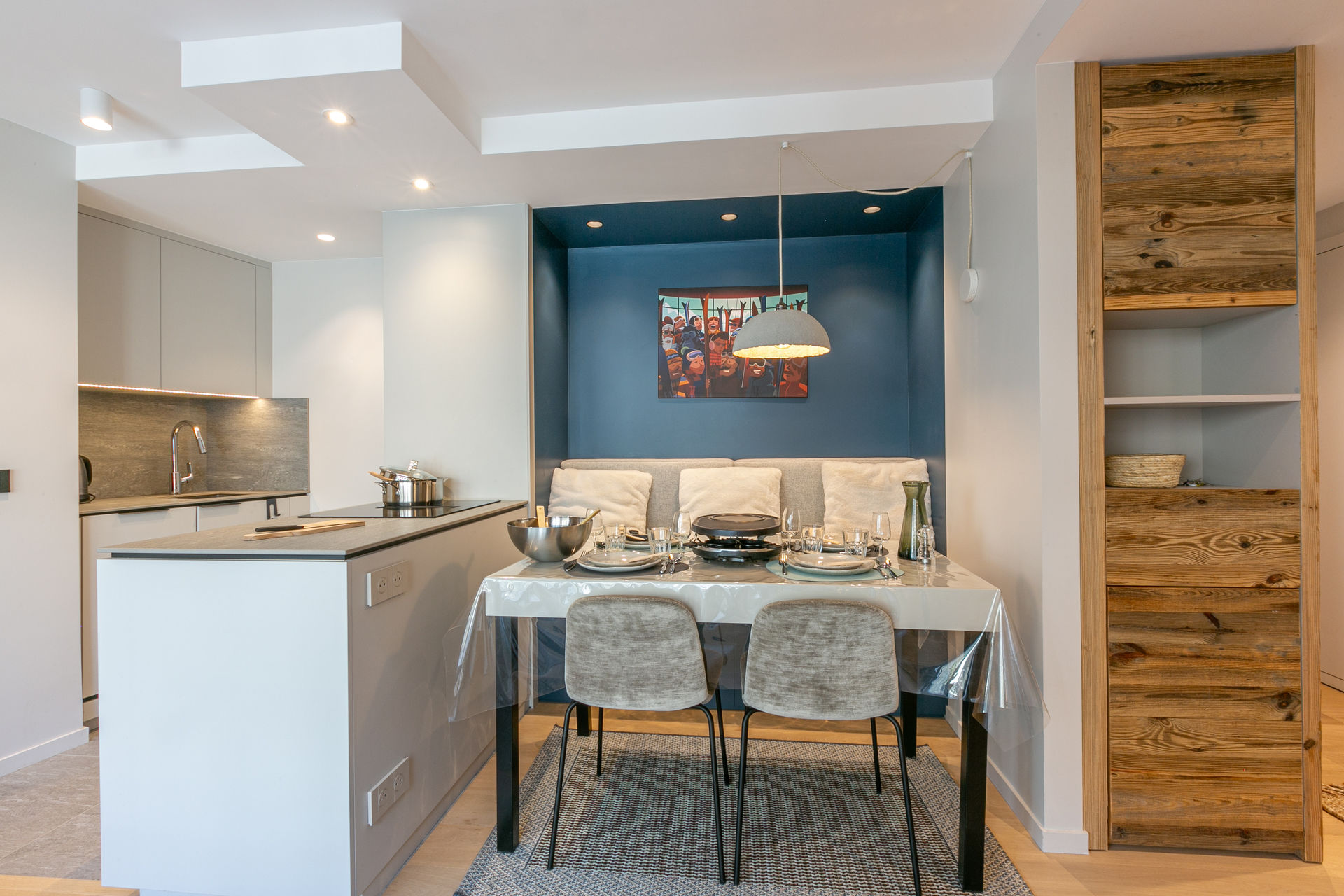 _lv_images__lot_0002340282_05_1458096