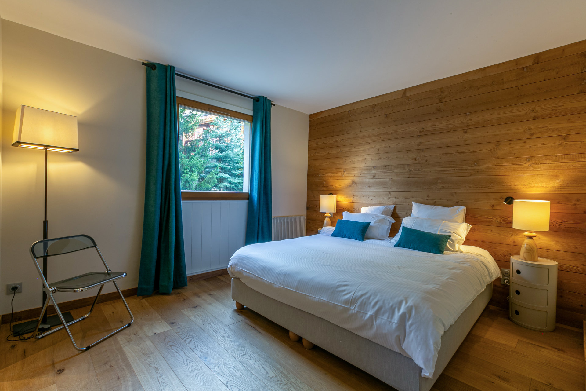 _lv_images__lot_0002340285_07_1457925