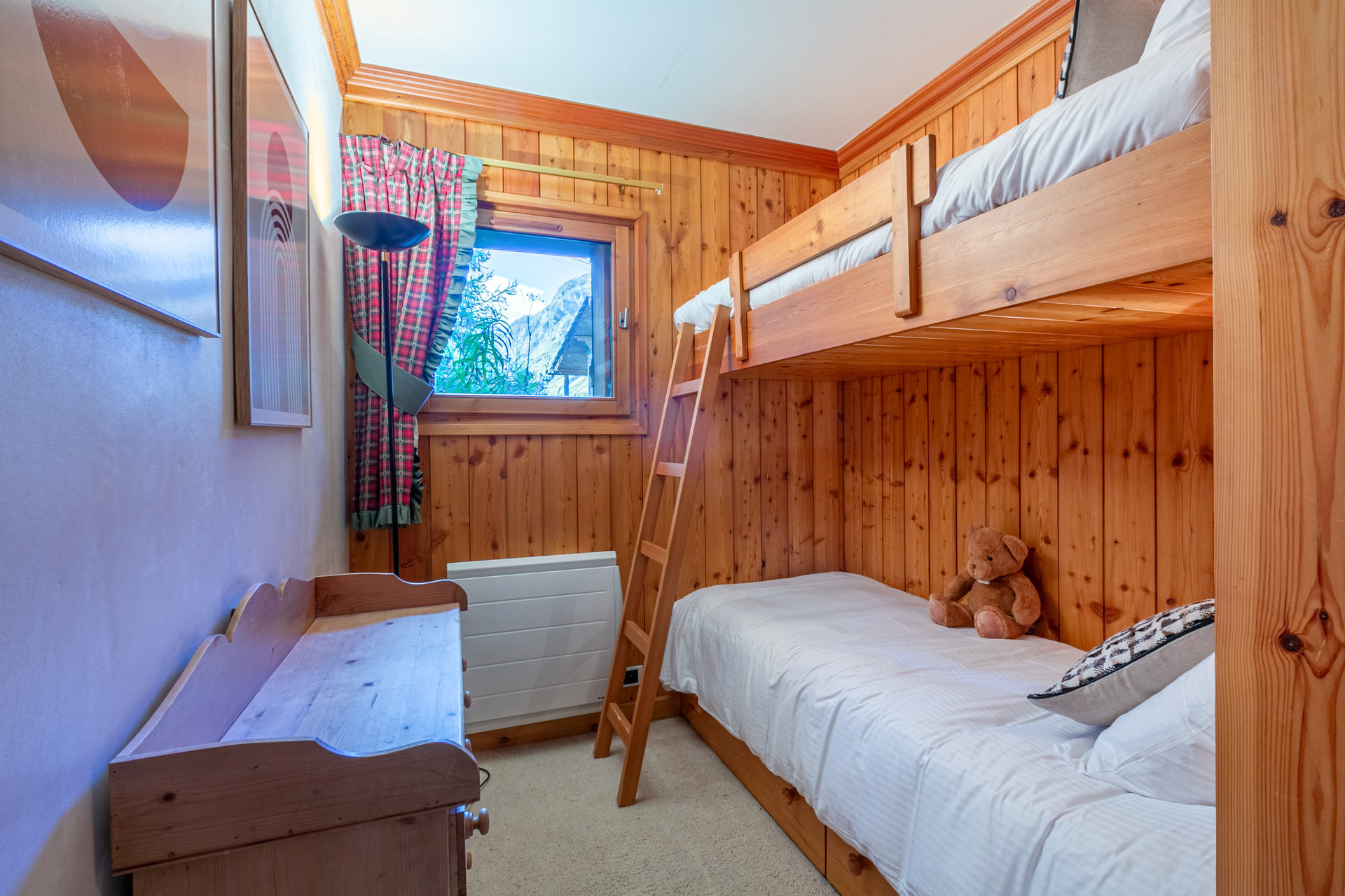 _lv_images__lot_0002340286_07_1456518