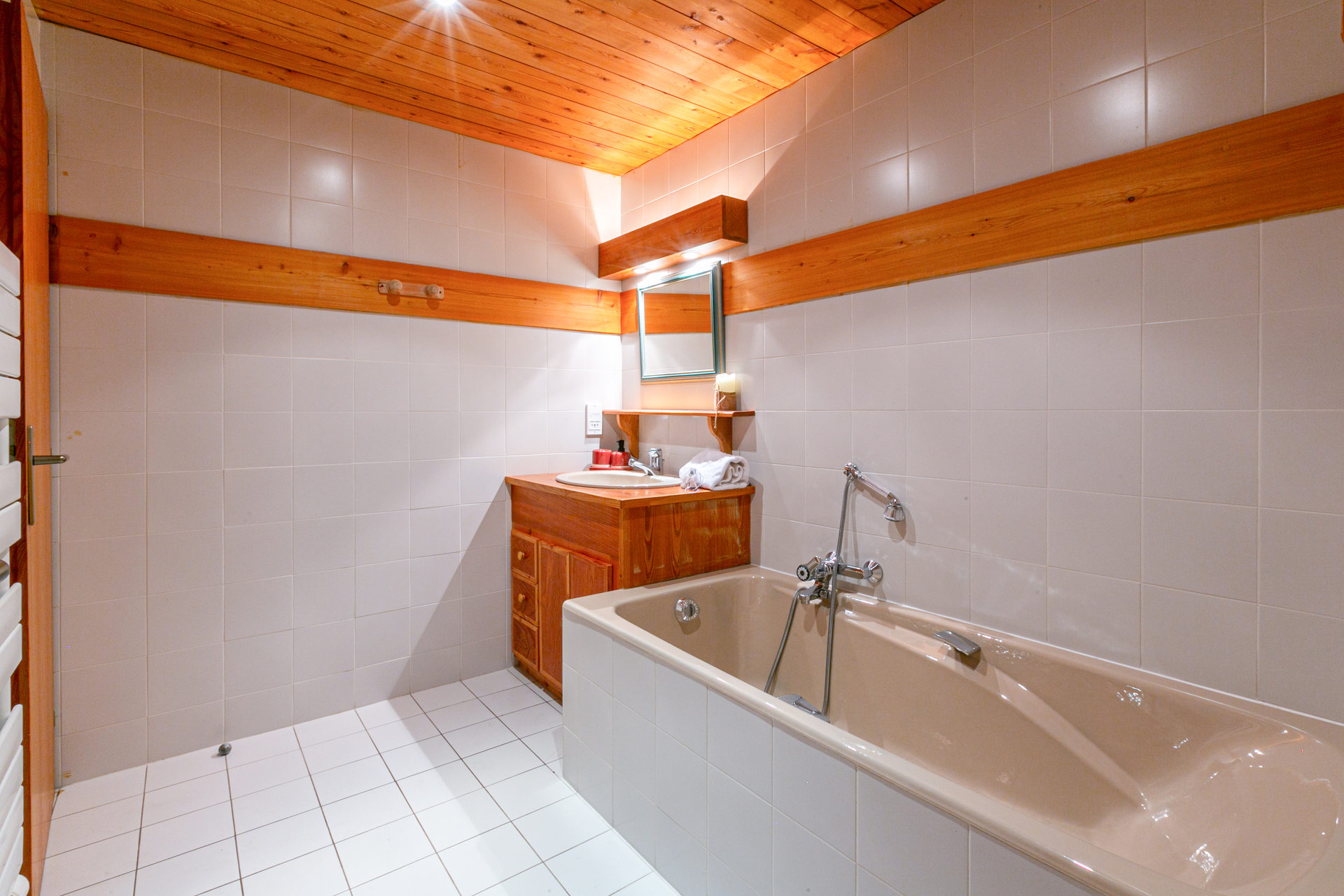 _lv_images__lot_0002340286_16_1456527