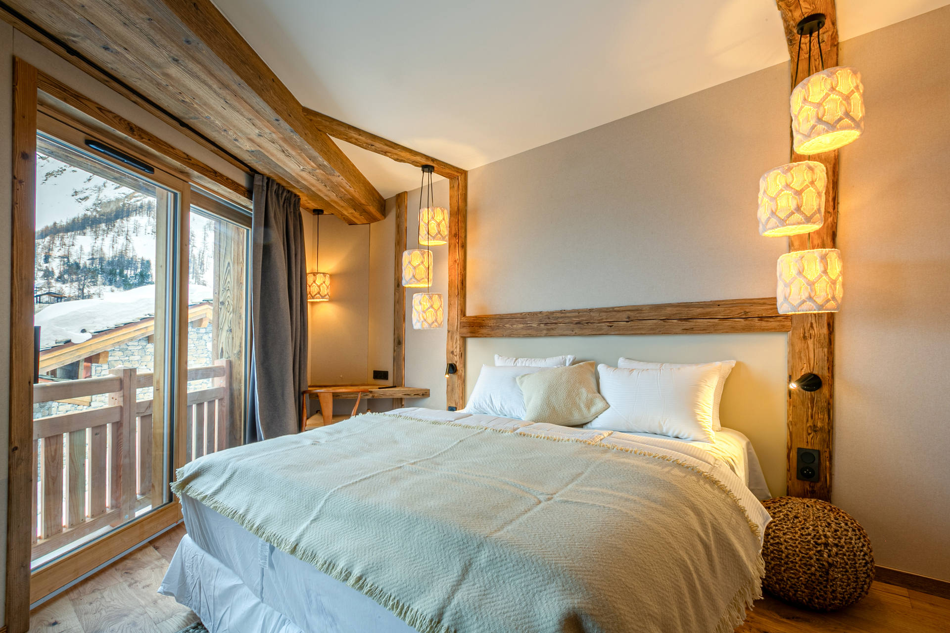 _lv_images__lot_0002340292_13_1454466