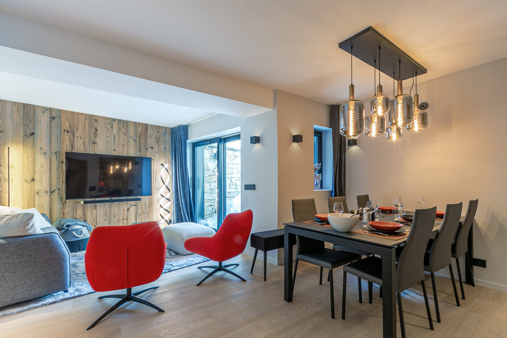 _lv_images__lot_0002340297_01_1455413