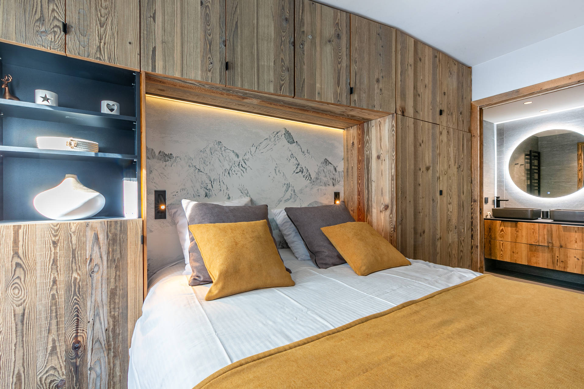 _lv_images__lot_0002340297_07_1455419