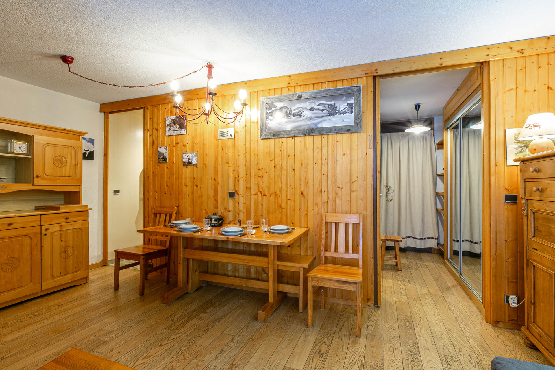 _lv_images__lot_0002340299_05_1456213