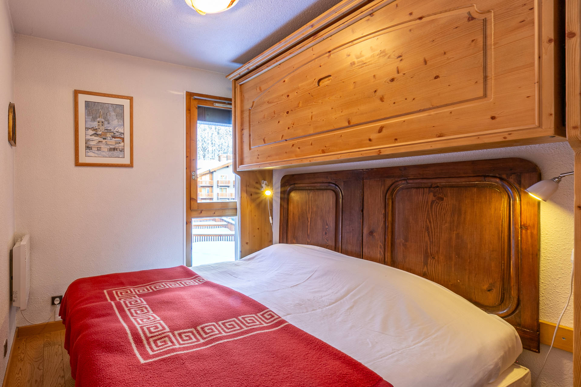 _lv_images__lot_0002340299_08_1456216