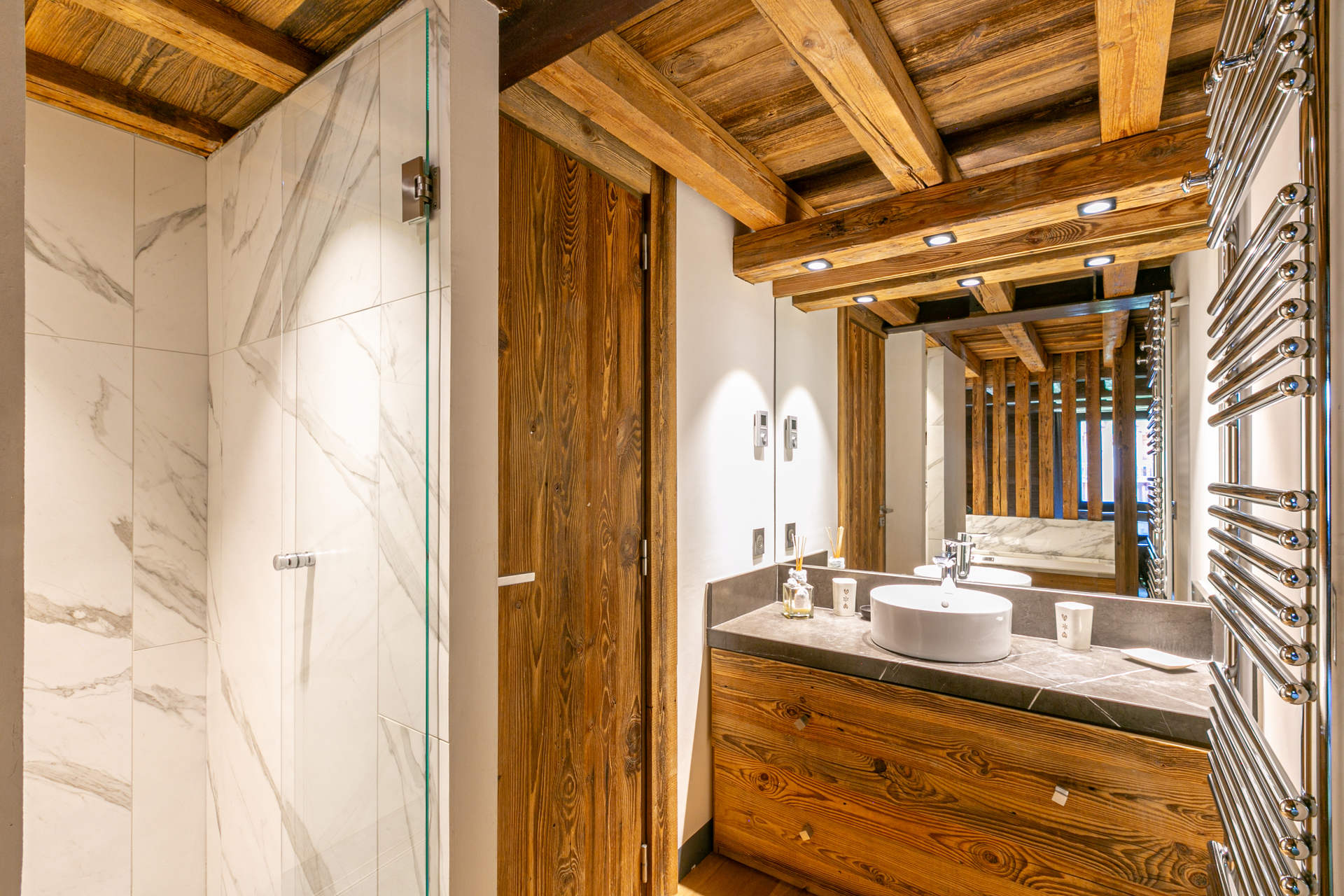 _lv_images__lot_0002340305_14_1454499