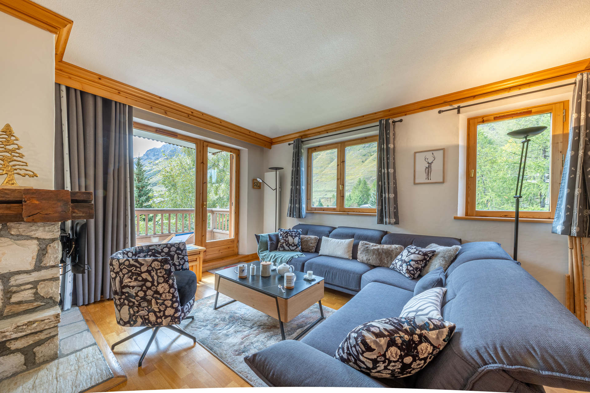 _lv_images__lot_0002340307_01_1456452