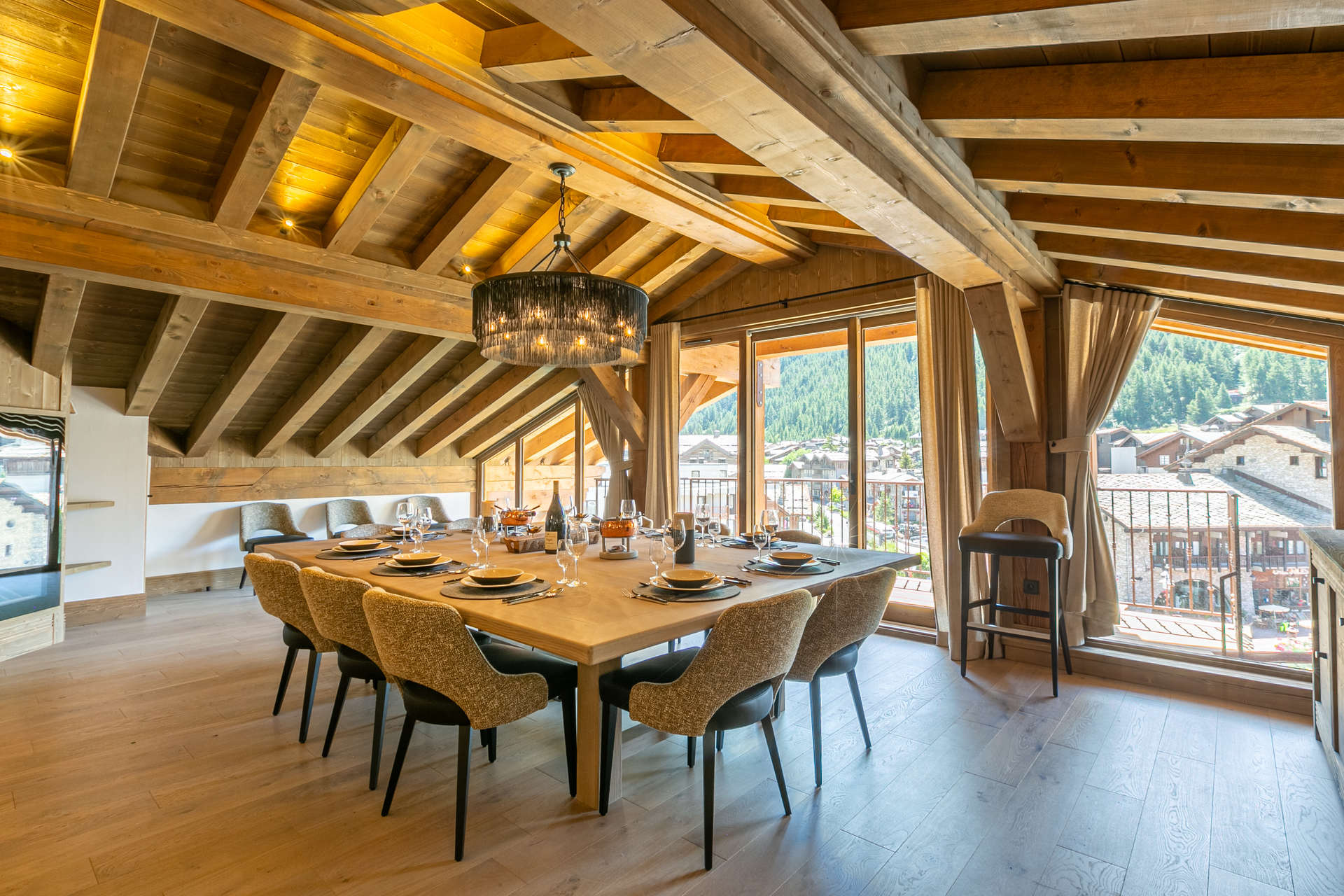 _lv_images__lot_0002340312_04_1454393