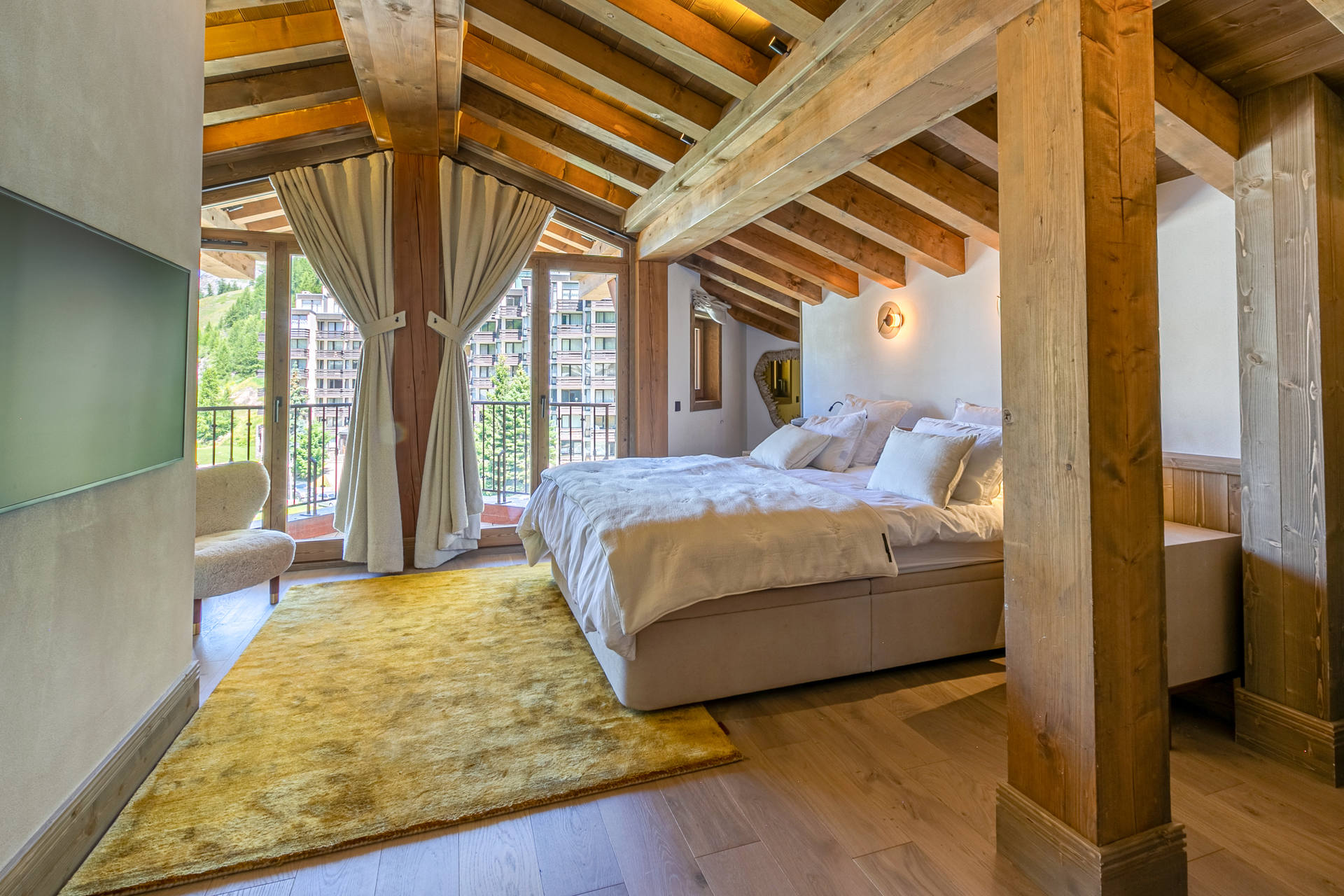 _lv_images__lot_0002340312_14_1454403