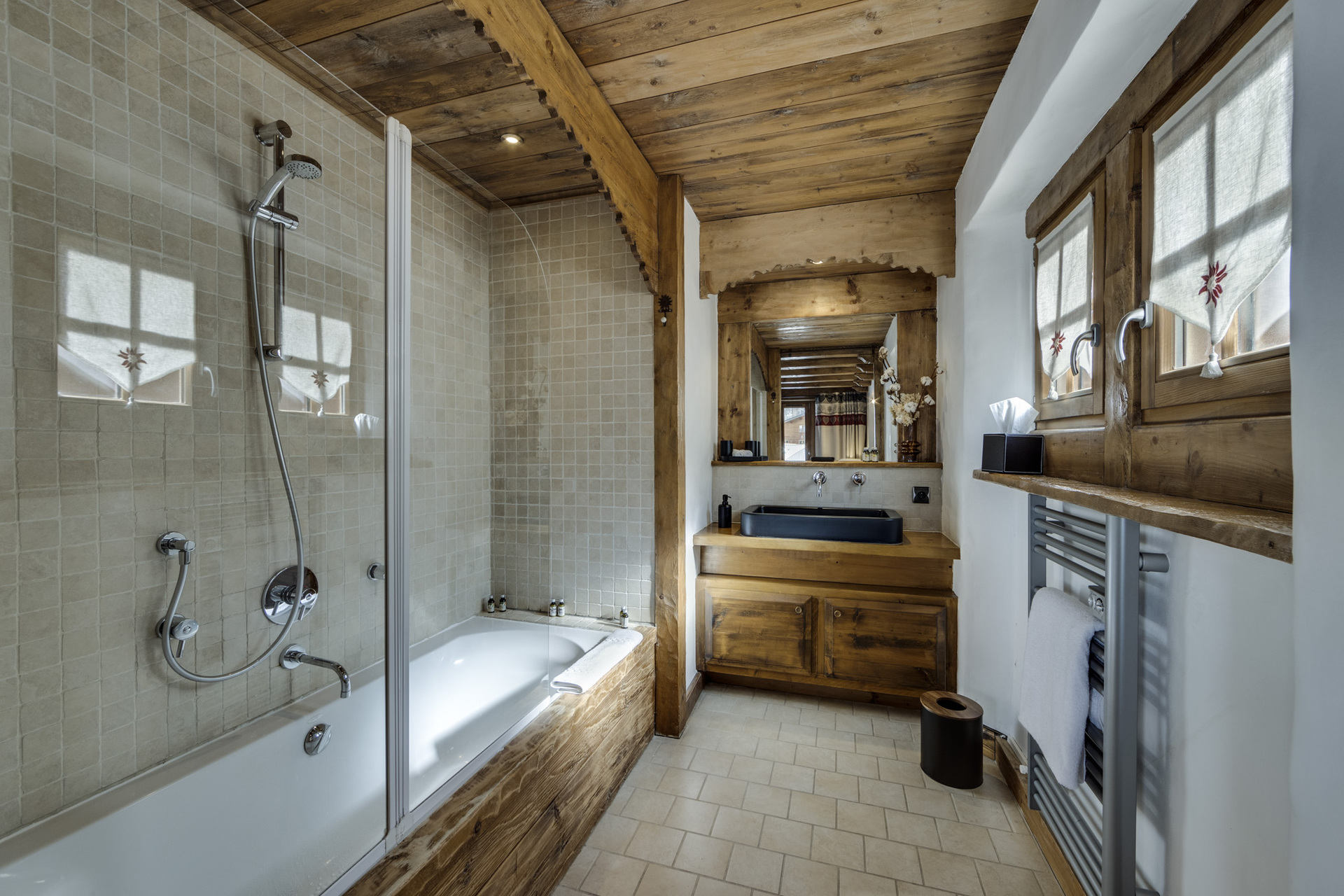 _lv_images__lot_0002340315_14_1454435