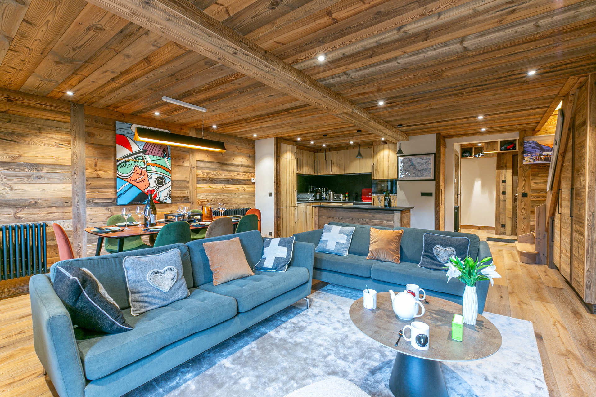 _lv_images__lot_0002340318_01_1456607