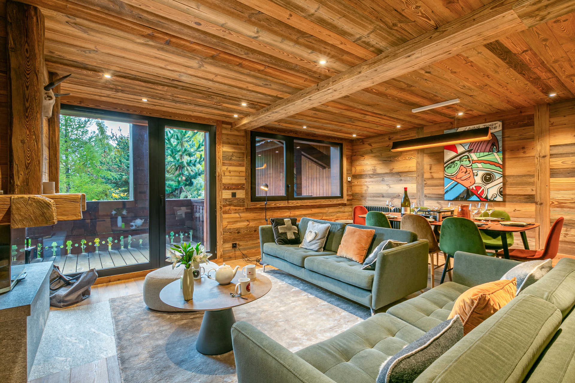 _lv_images__lot_0002340318_02_1456608