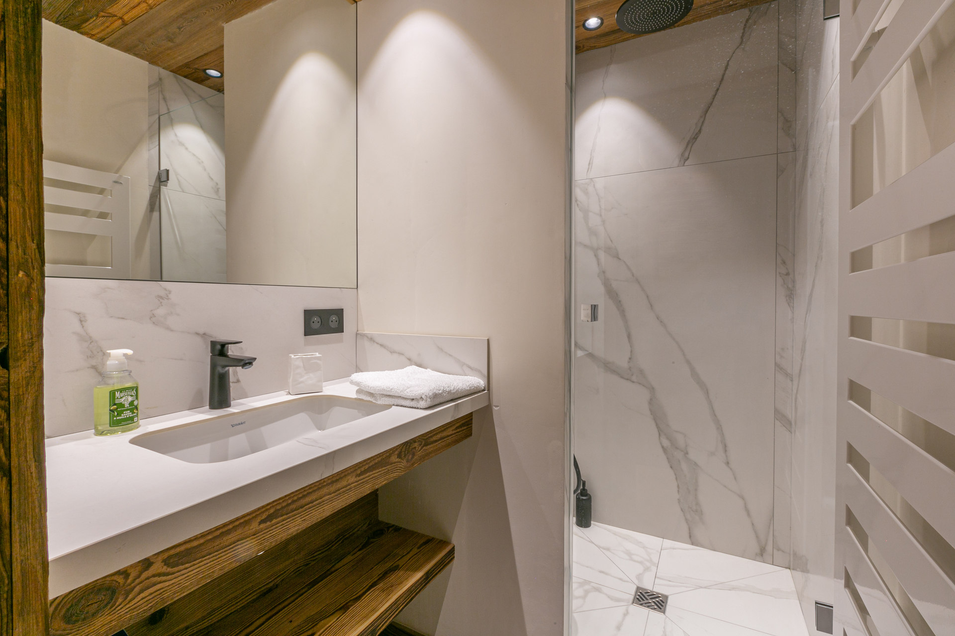 _lv_images__lot_0002340318_13_1456619