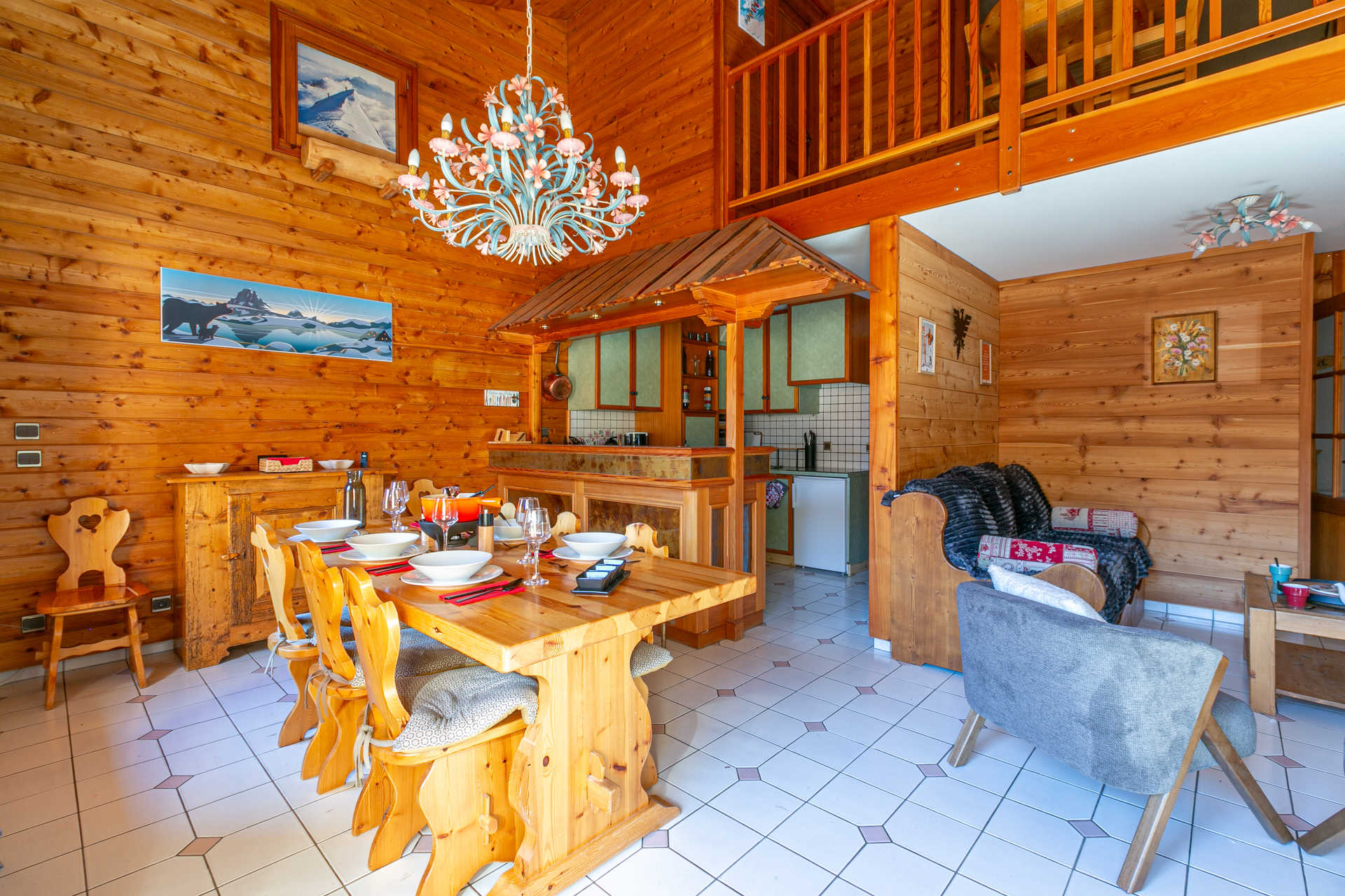 _lv_images__lot_0002340319_01_1457174