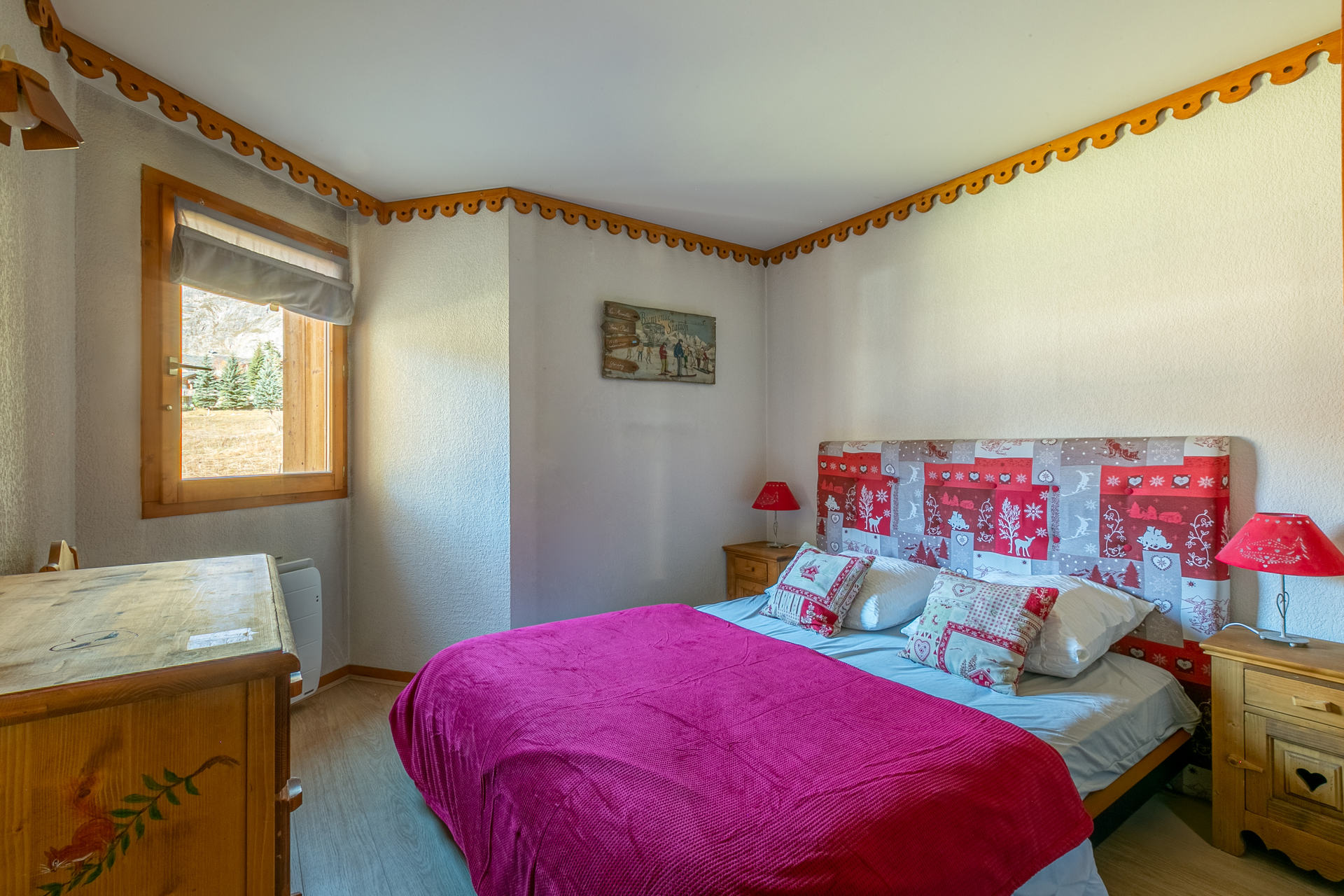 _lv_images__lot_0002340319_05_1457178